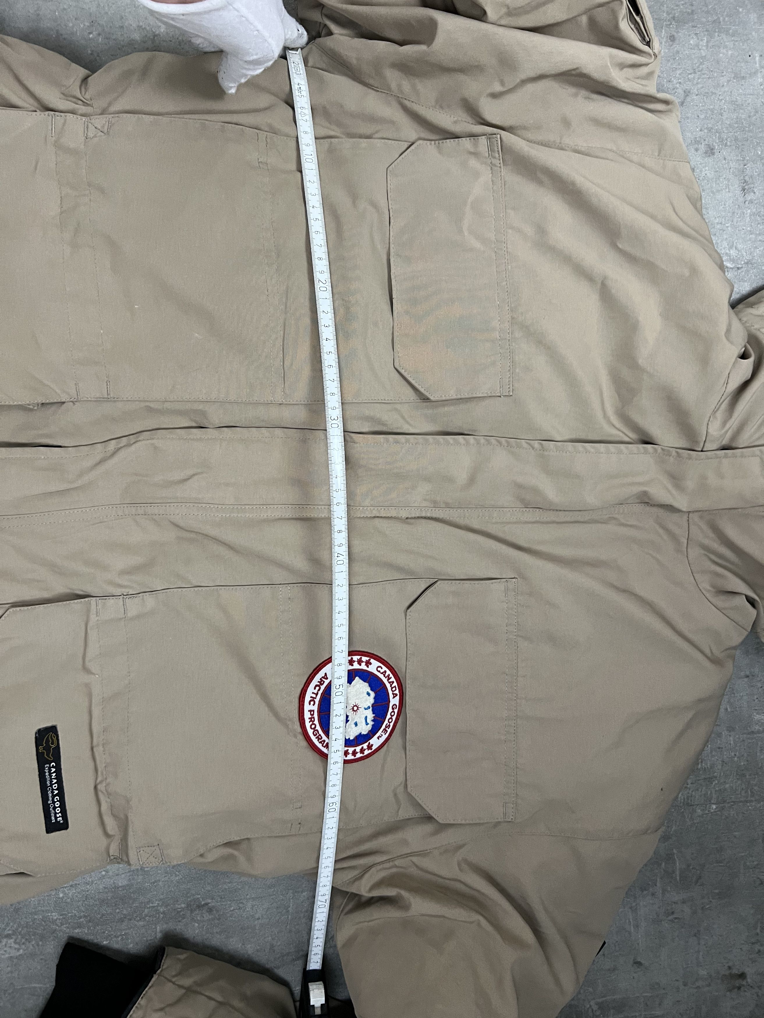 Canada Goose Canada Goose expidition parka size L-XL Size US L / EU 52-54 / 3 - 13 Thumbnail