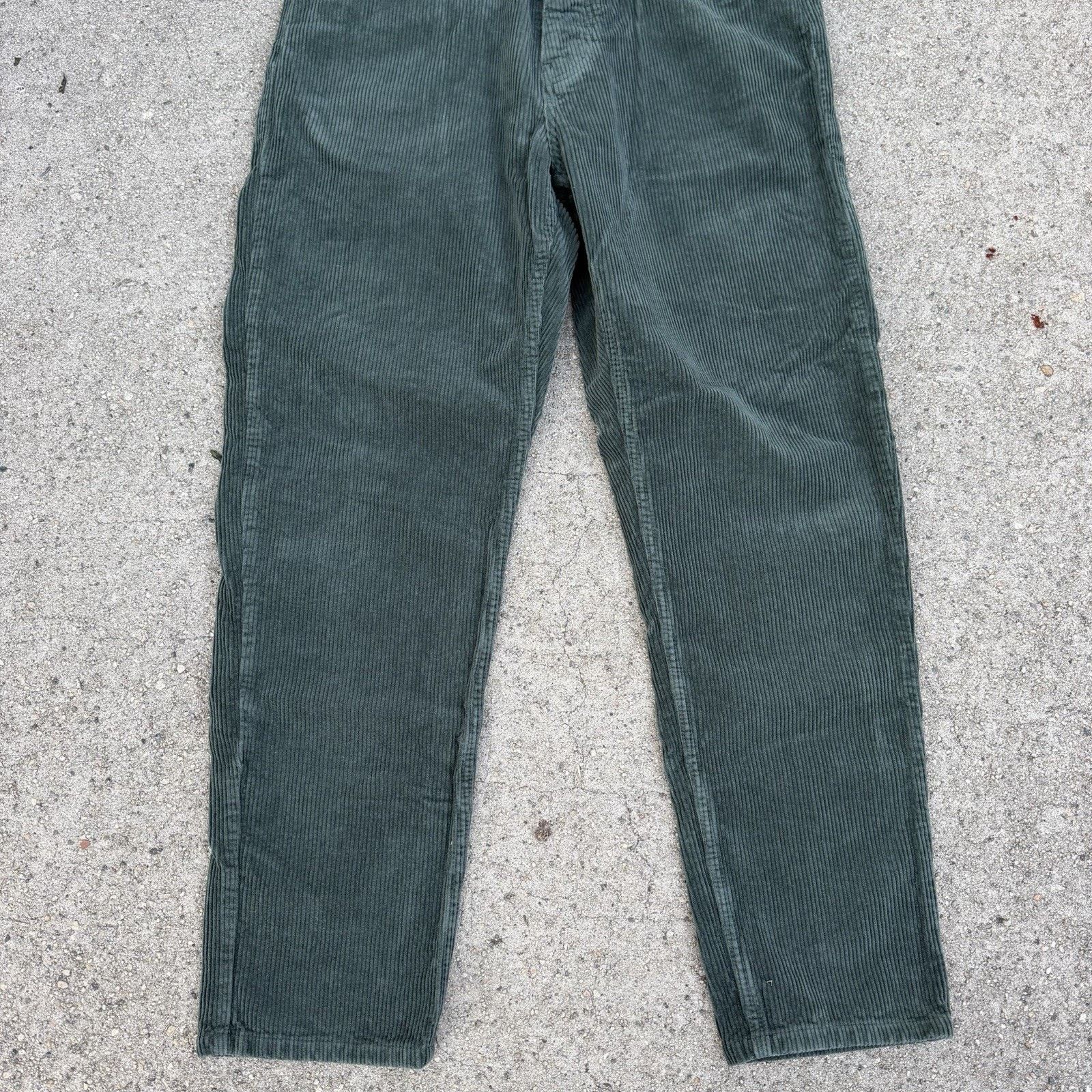 Carhartt × Carhartt Wip × Hypebeast Carhartt WIP Work In Progress Newel Corduroy Pants Size 32 Size US 32 / EU 48 - 3 Thumbnail