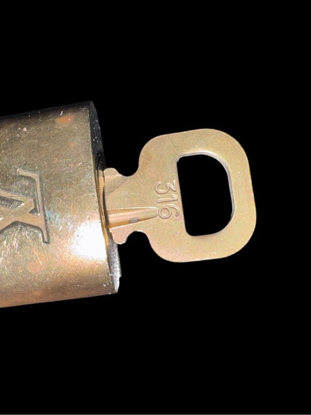Louis Vuitton Louis Vuitton Brass Gold Padlock with Key #316 & COA Size ONE SIZE - 2 Thumbnail