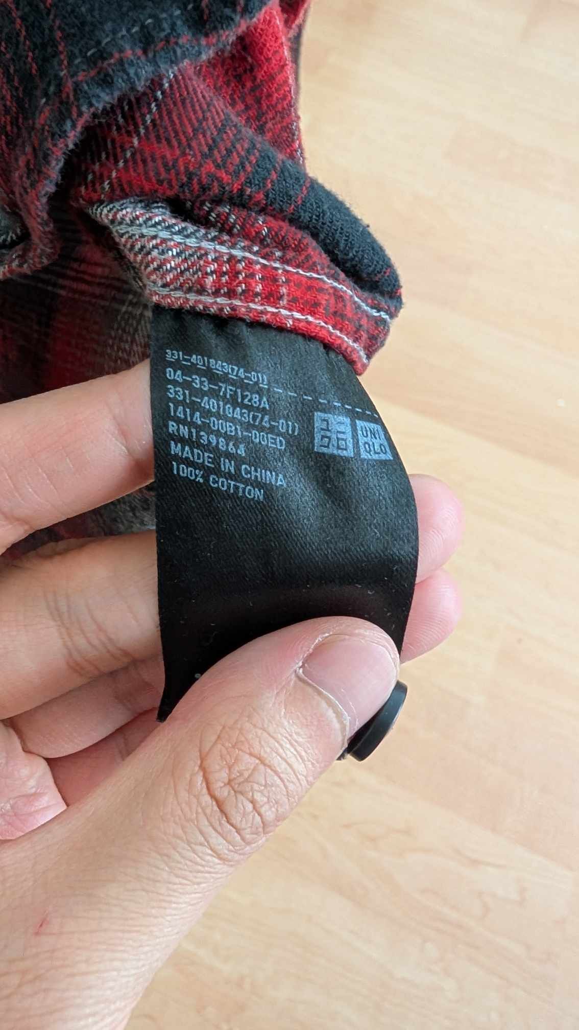 Uniqlo Uniqlo Patterned Flannel Longsleeve Shirt Red Size US S / EU 44-46 / 1 - 4 Thumbnail