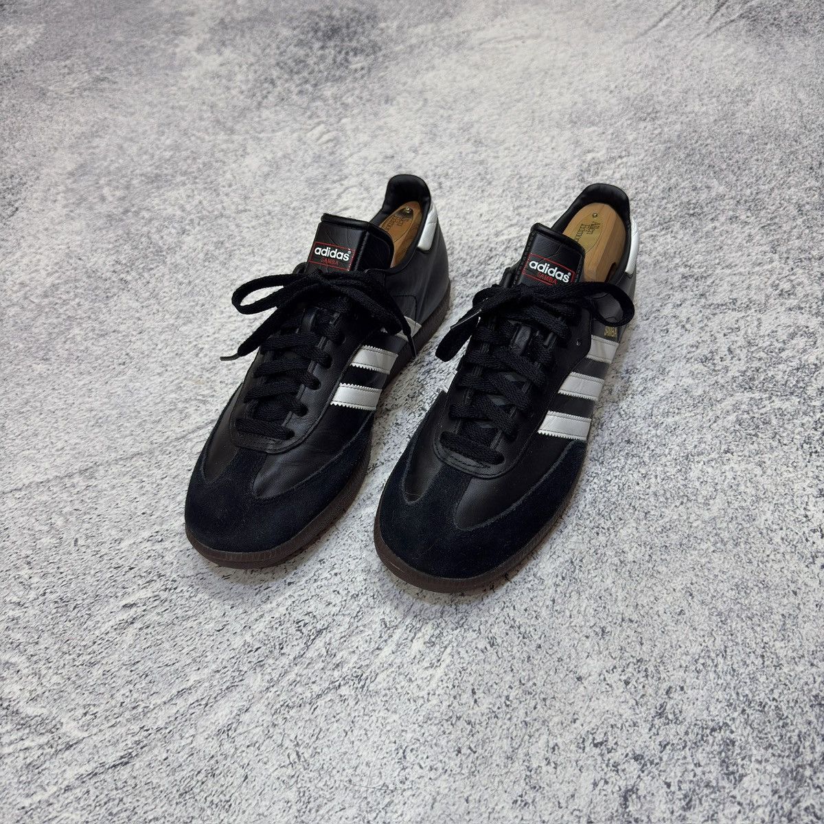 Adidas Adidas Samba Classic Black Leather US8.5 UK8 EU42 Size US 8.5 / EU 41-42 - 2 Thumbnail