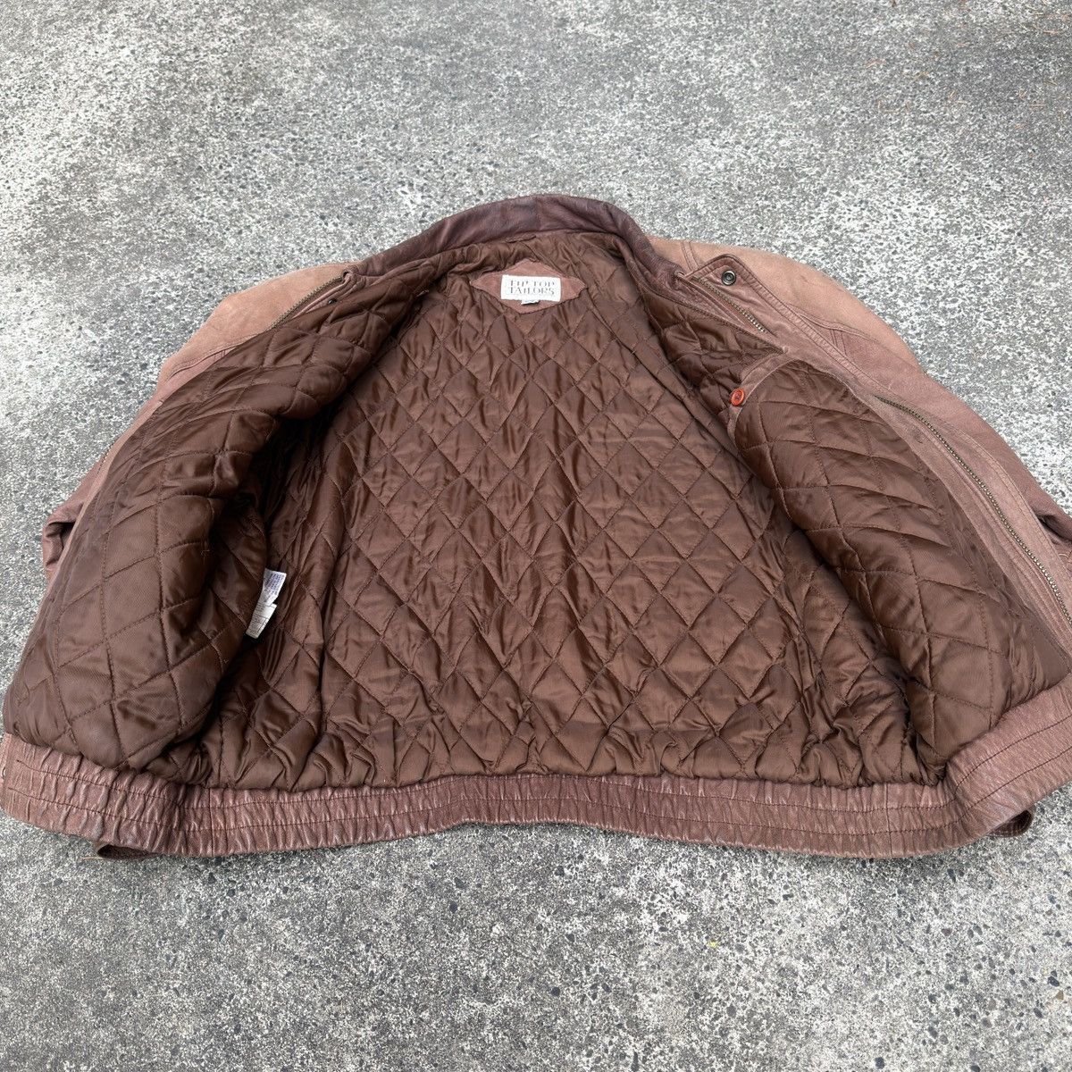 Vintage 90s Brown leather bomber jacket with quilted lining large Size US L / EU 52-54 / 3 - 4 Thumbnail