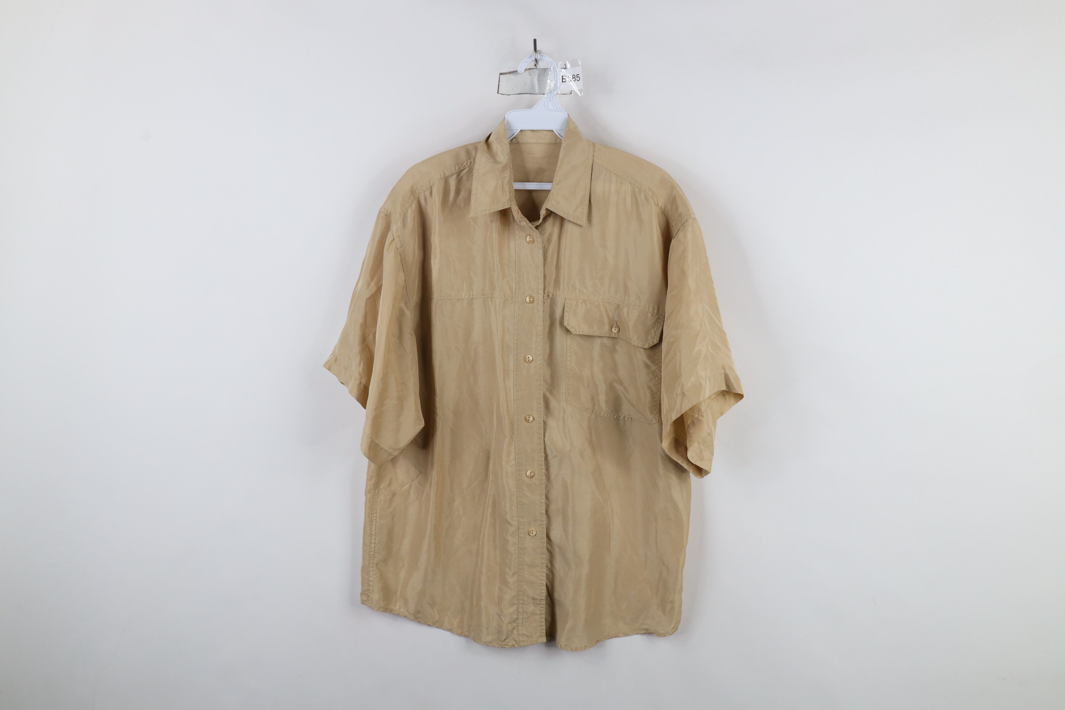 Vintage Vintage 90s Streetwear Baggy Fit Short Sleeve Button Shirt Size L / US 10 / IT 46 - 1 Thumbnail
