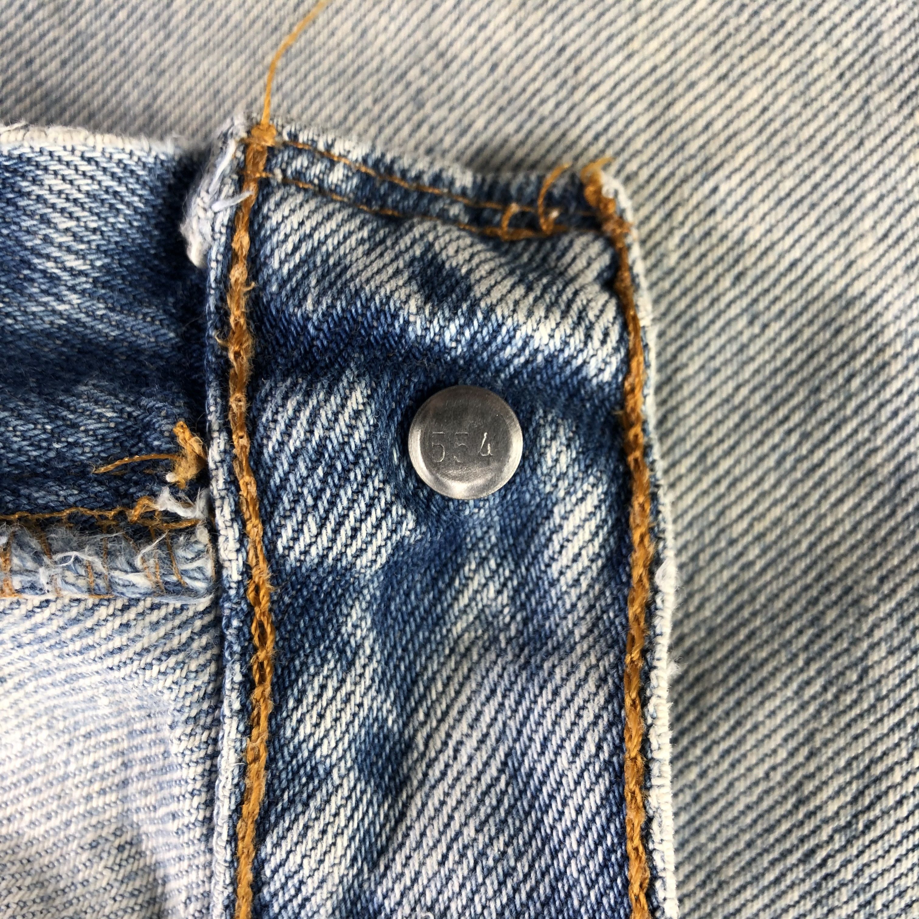 Levi's 90s Vintage Light Wash Levis 505 Jeans-J3239 Size US 33 - 10 Thumbnail