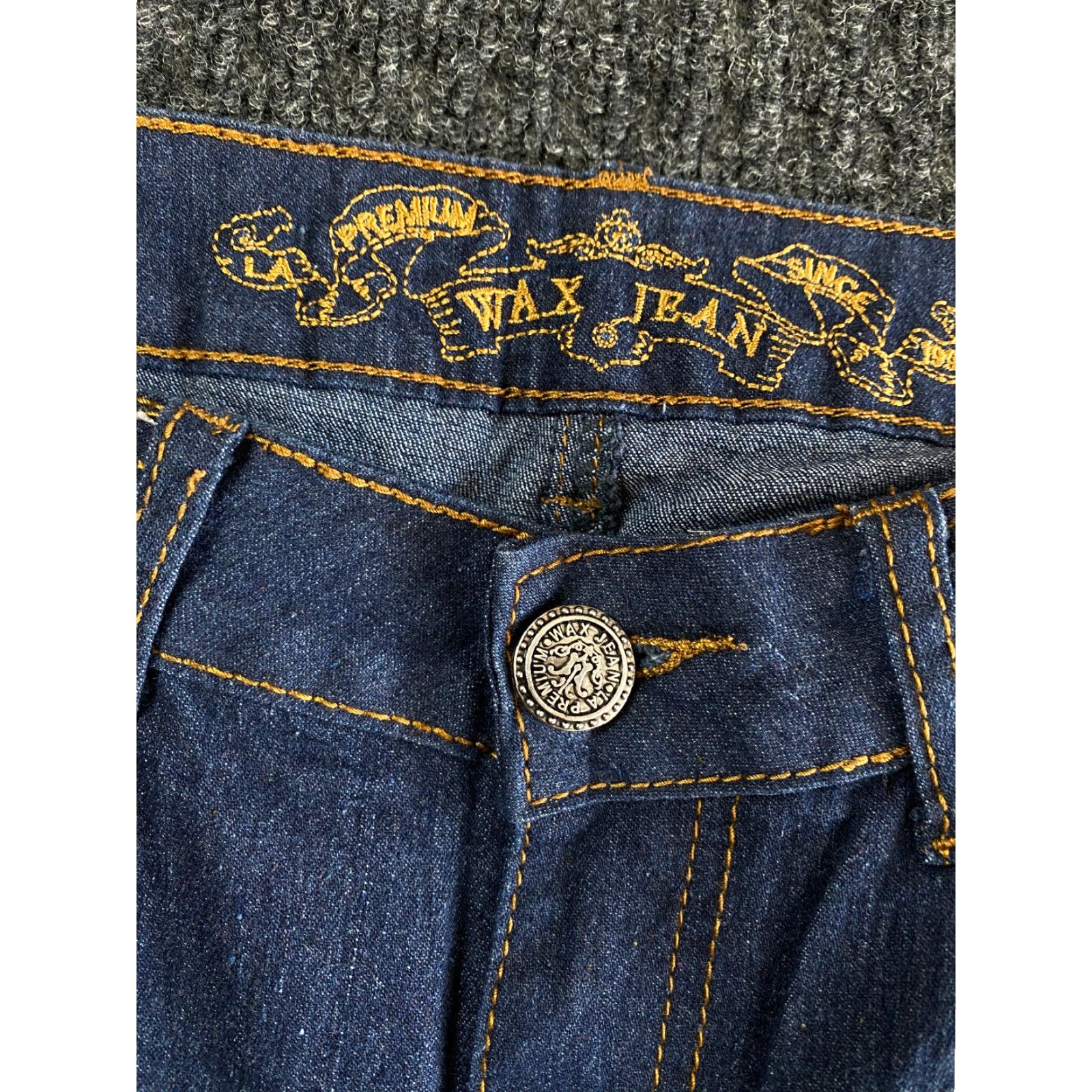 Vintage WOMEN’S WAX JEANS Premium Wax Jean Size 7 Skinny Stretch Dark Blue Denim 90200 Jeans Slim 30In Inseam Women Style 90200 90200 Womens Jeans Size 28" / US 6 / IT 42 - 3 Thumbnail