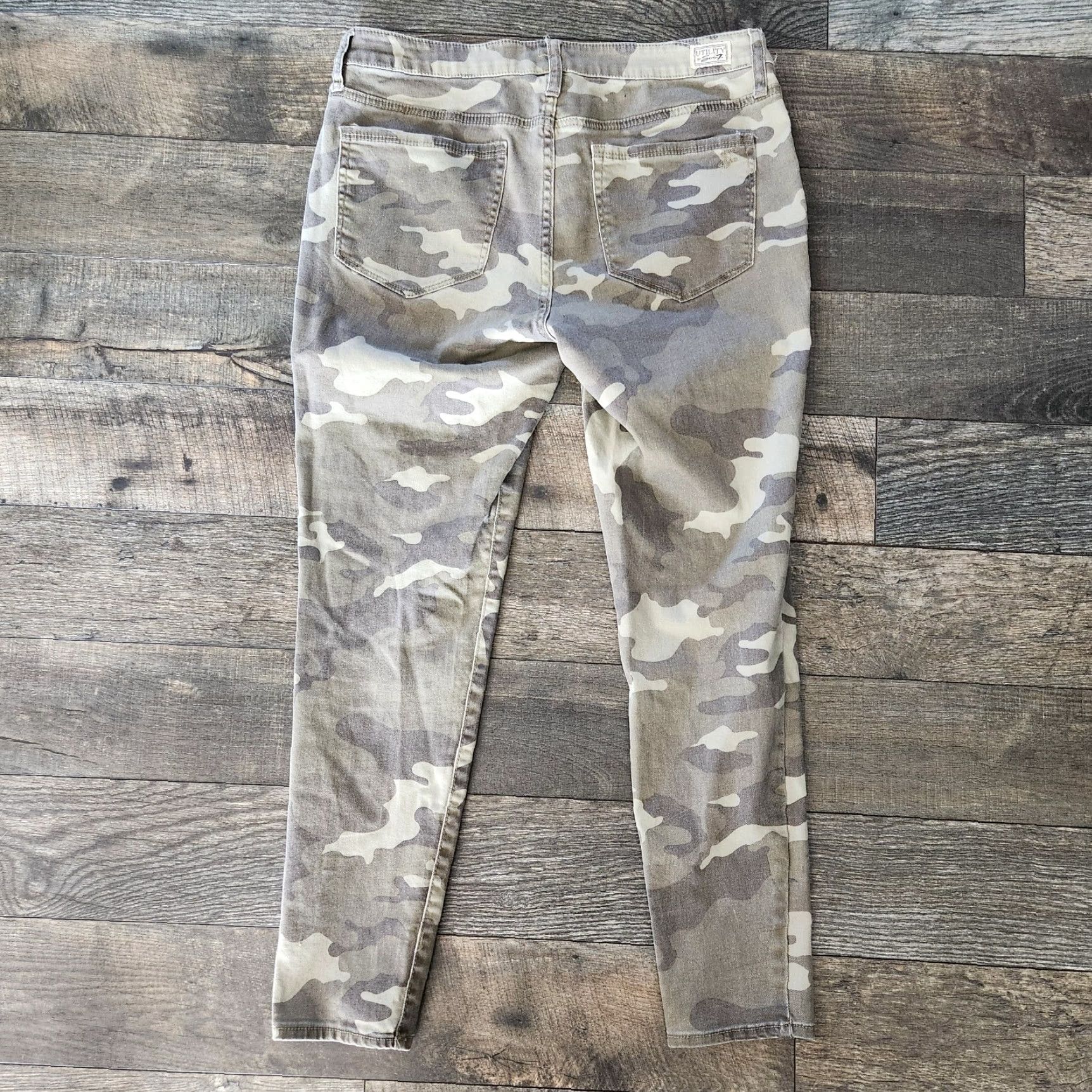 Vintage Seven7 Jeans Womens Size 12 Utility Ankle Skinny Camouflage Gray Stretch Denim Cotton Blend Zip Button Pocket 4 Mid Rise Regular Womens Jeans Size 34" / US 12 / IT 48 - 3 Thumbnail