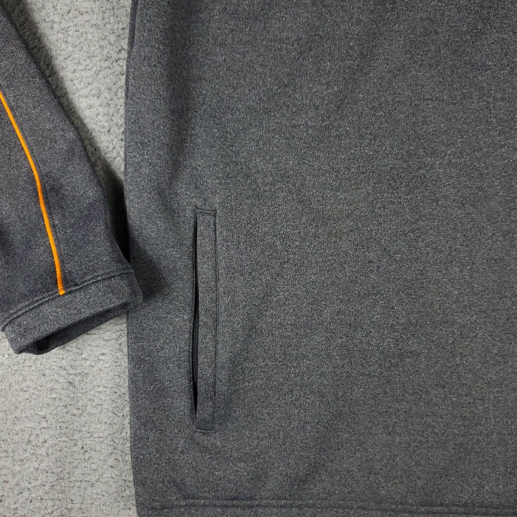 Under Armour Under Armour Sweater Mens Size Medium Gray 1/4 Zip Up Pullover Sweatshirt Shirt Size US M / EU 48-50 / 2 - 3 Thumbnail