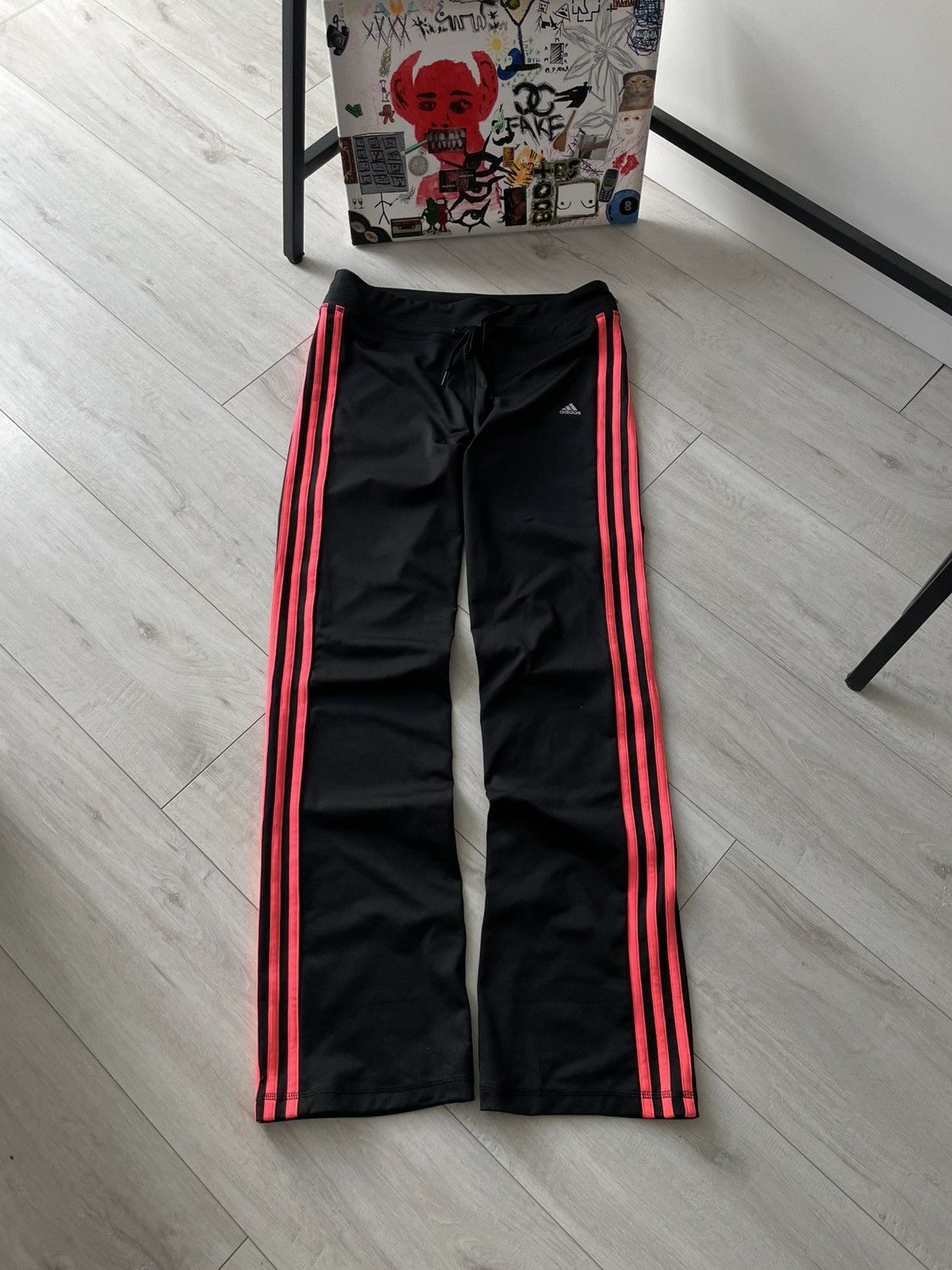 Adidas Vintage Y2K Adidas 00’s Sweatpants Black/Pink RARE Size 26" / US 2 / IT 38 - 2 Thumbnail