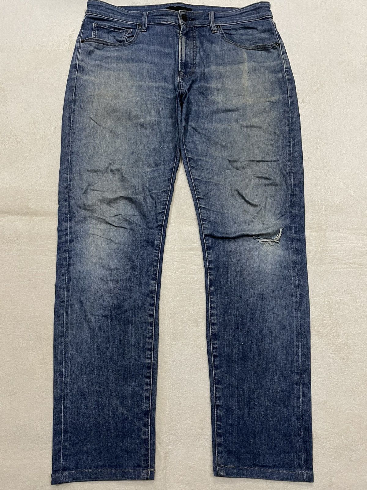 Uniqlo Vintage Uniqlo Skinny Distressed Mudwash Denim Jeans Size US 35 - 1 Thumbnail