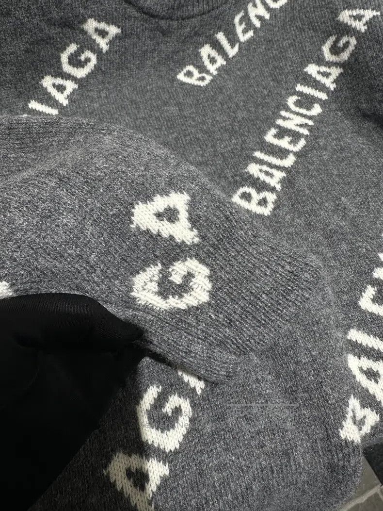 Balenciaga Balenciaga Grey White Bullet Train Letter Logo Knit Sweate Size US XS / EU 42 / 0 - 4 Thumbnail