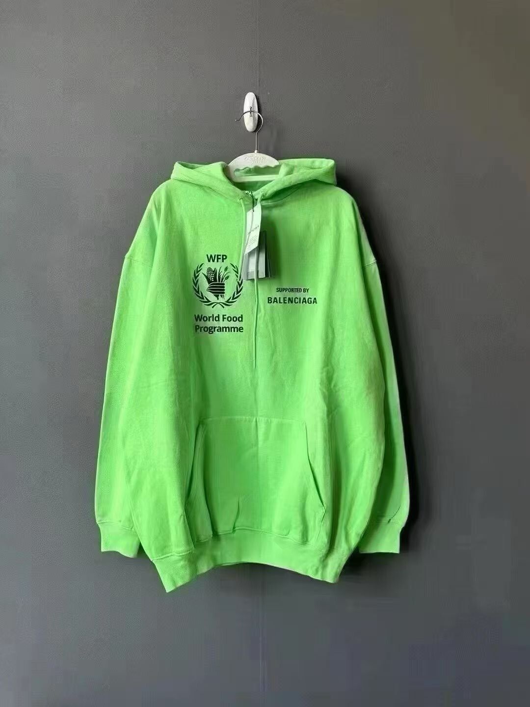 Balenciaga Balenciaga Charity Hoodie Size US S / EU 44-46 / 1 - 1 Thumbnail