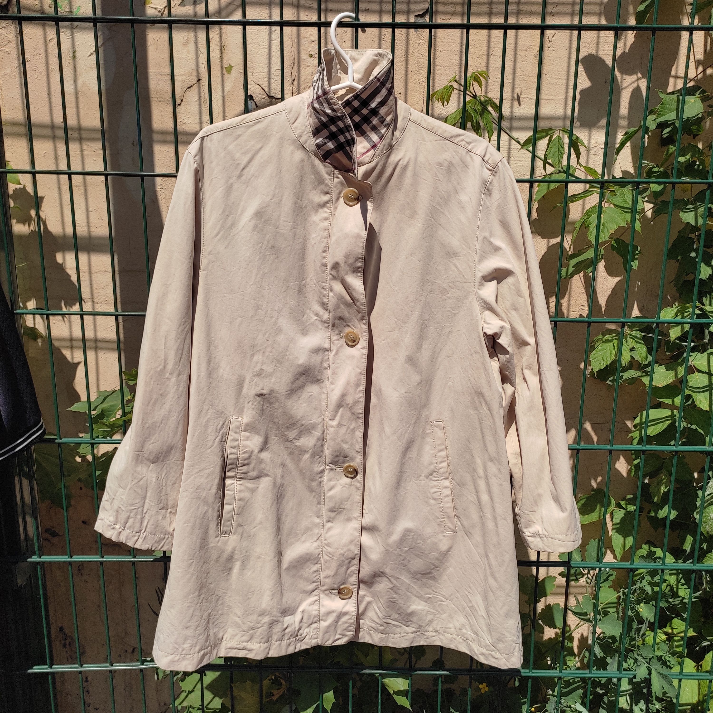Burberry × Vintage Burberry London Womens vintage Light Coat jacket nova check Size XS / US 0-2 / IT 36-38 - 1 Thumbnail