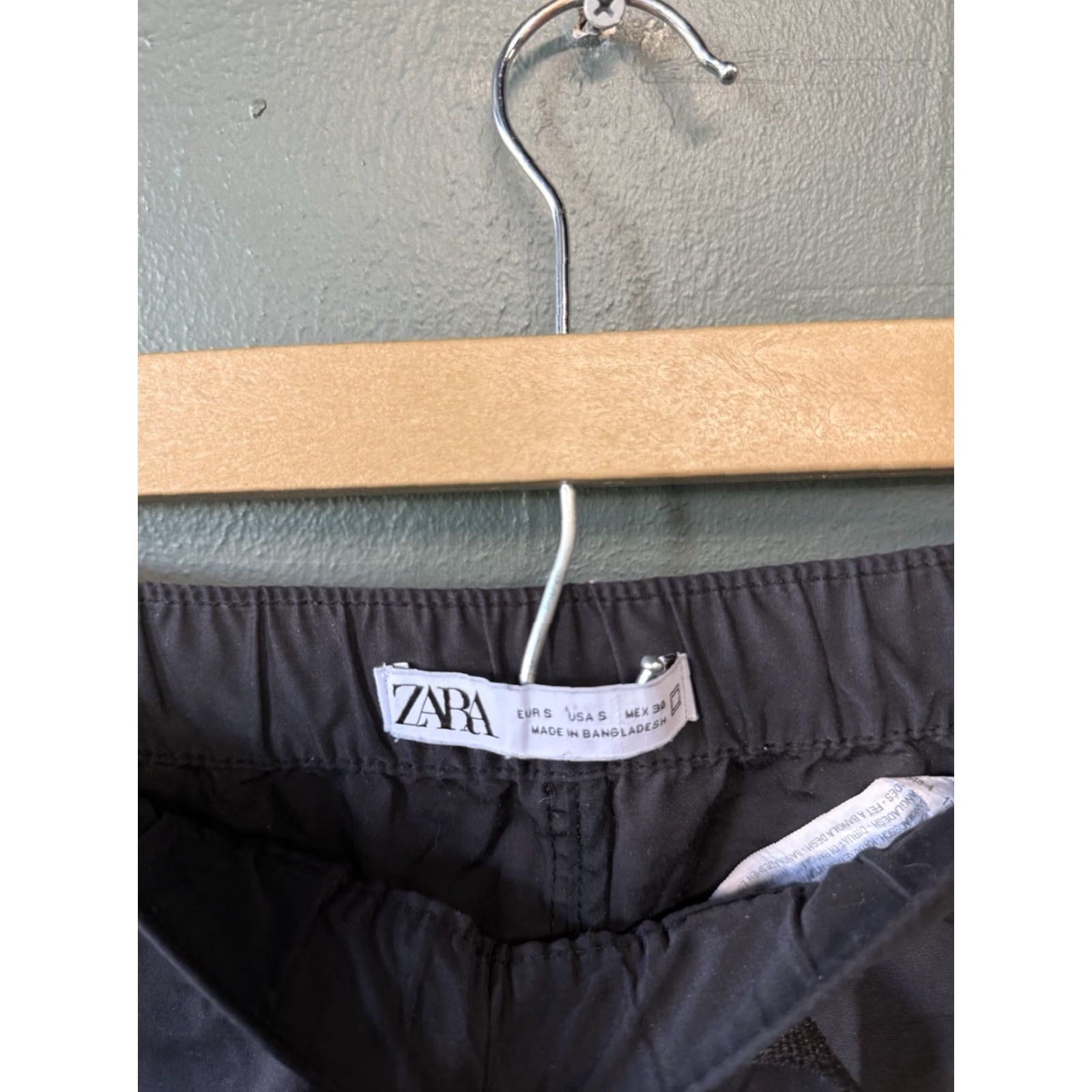 Zara Zara Womens Black Chino Outdoor Shorts S Small — Outdoor Chino Shorts Women Black Zara Women's Small Size 28" / US 6 / IT 42 - 3 Thumbnail