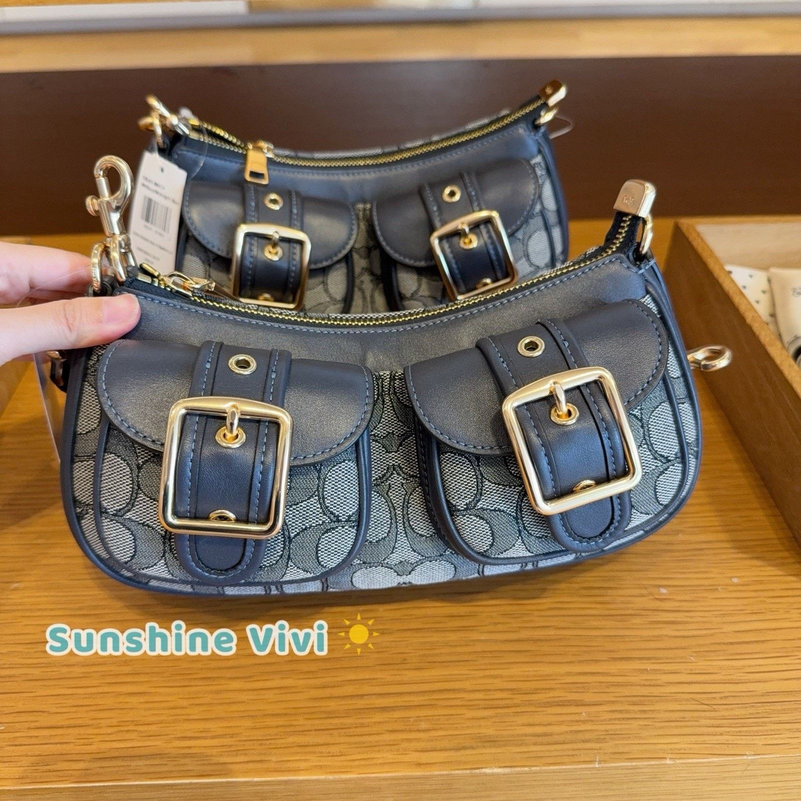 Coach NWT Coach Ashton Bag Signature Jacquard CBJ00 Navy/Midnight Size ONE SIZE - 1 Thumbnail