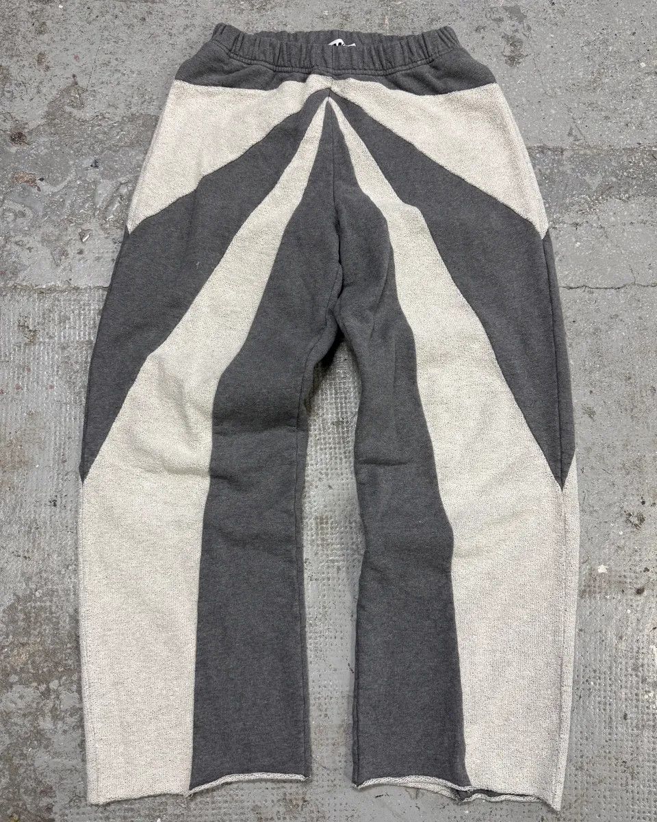 Maison Margiela SS2020 Maison Margiela Grey Jogger Suitpants Size US 30 / EU 46 - 1 Thumbnail