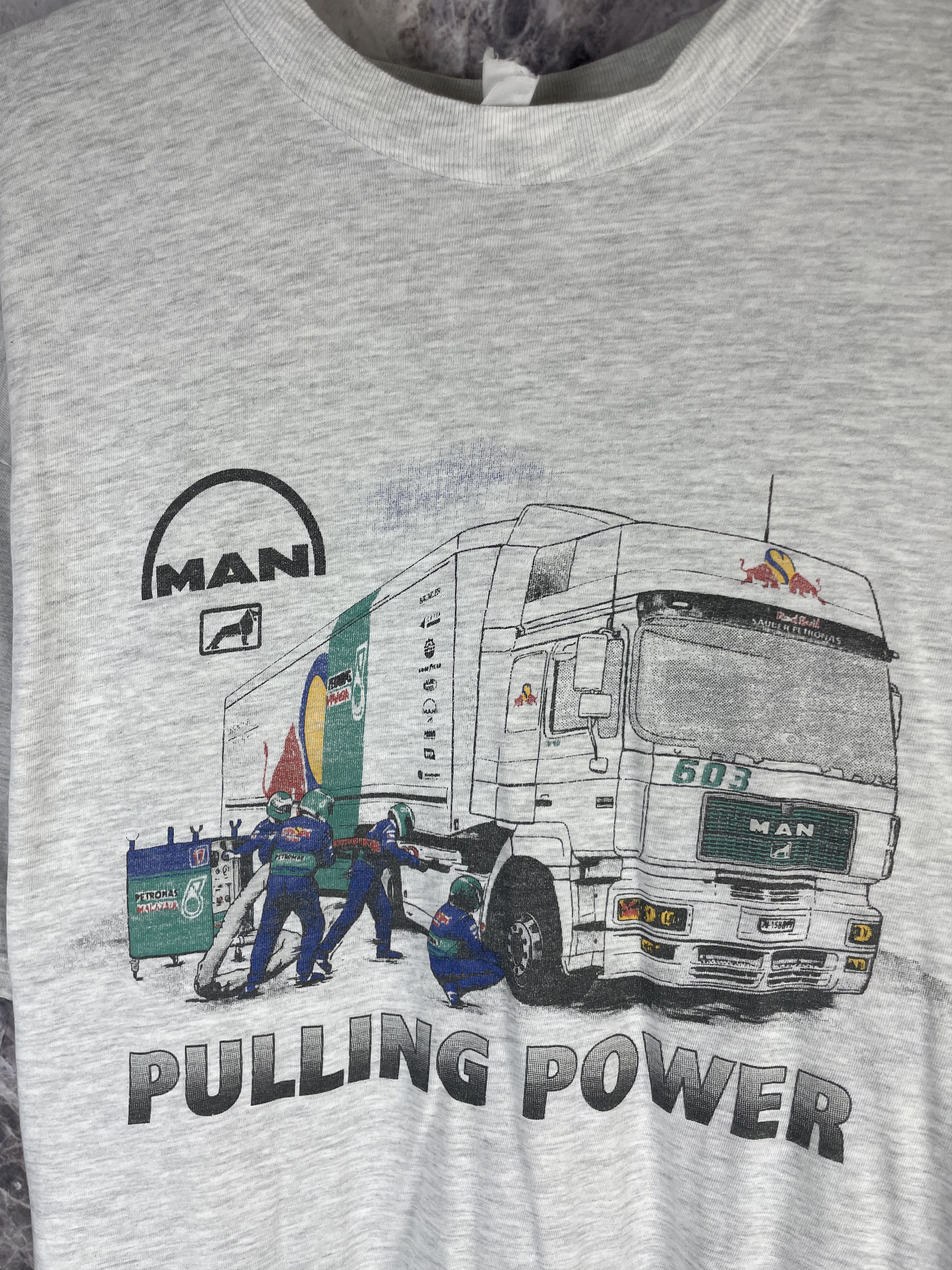 Red Bull Vintage Red Bull MAN 90s Tee Size US XXL / EU 58 / 5 - 3 Thumbnail