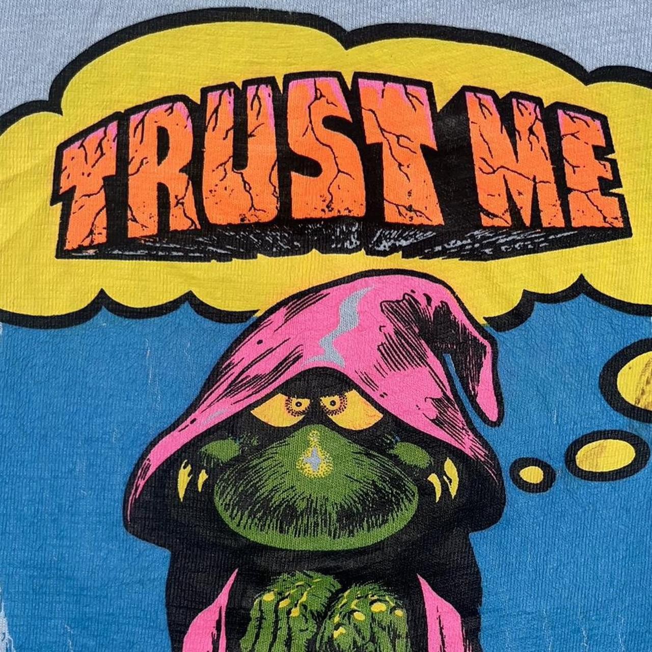 Vintage 70s Demon Sorcerer “ Trust Me” Roach 1972 T-Shirt Size US XL / EU 56 / 4 - 4 Thumbnail
