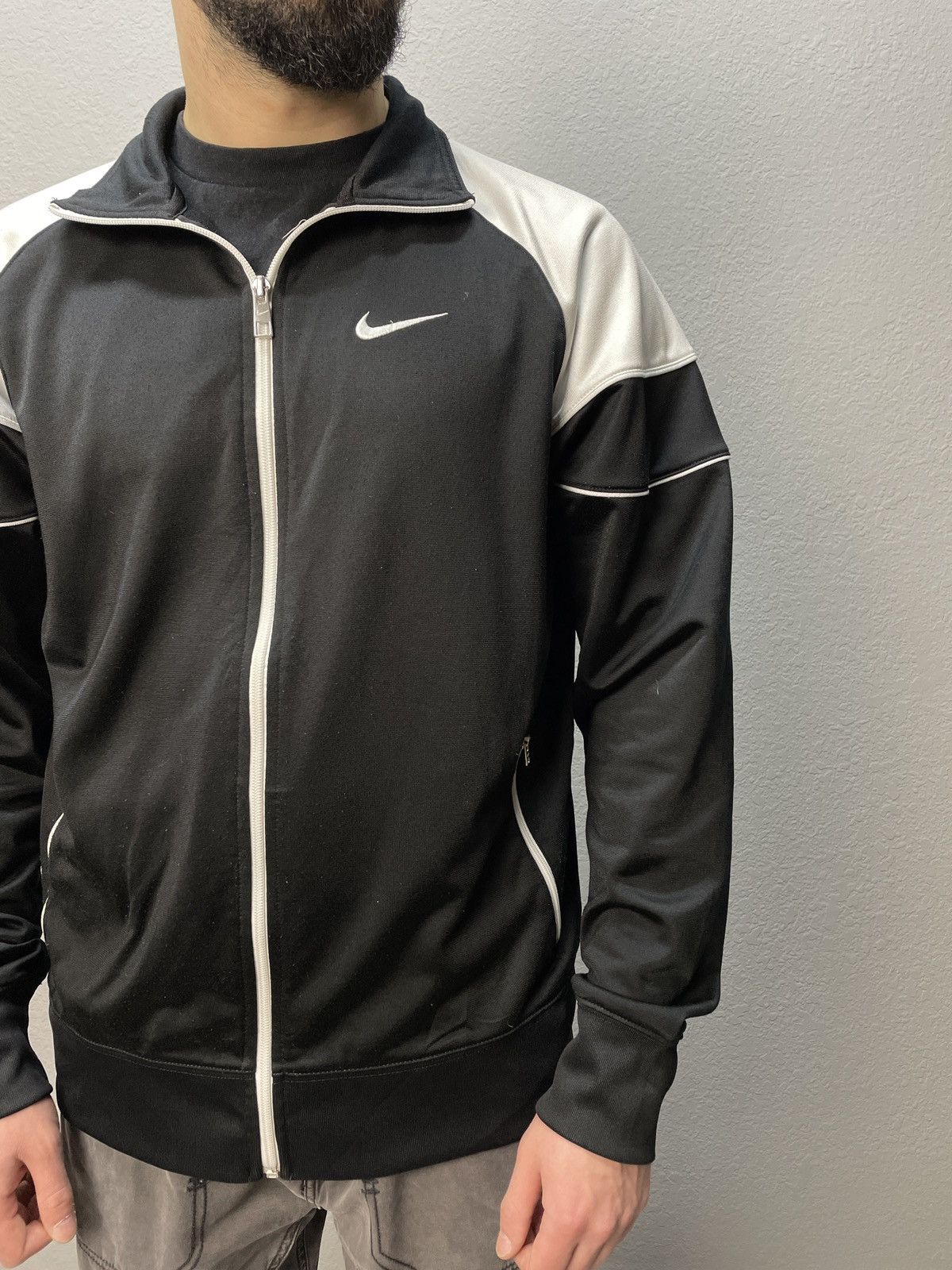 Vintage Vintage Nike Windbreaker Y2K Drill Nylon Multicolour Jacket Size US L / EU 52-54 / 3 - 2 Thumbnail