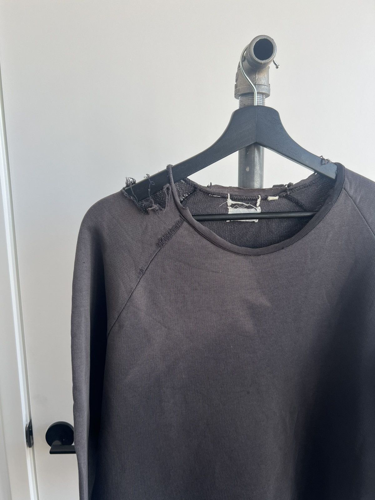 Helmut Lang Vintage Thrashed Crewneck Sweatshirt Size US L / EU 52-54 / 3 - 2 Thumbnail