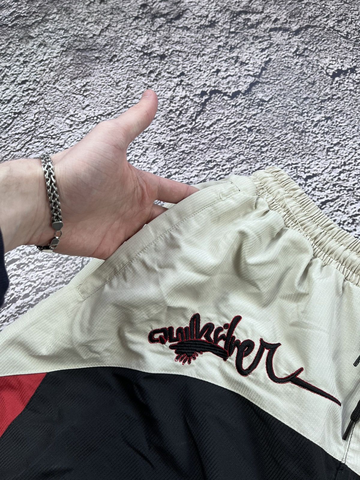 Quicksilver Rare Vintage Quicksilver Big Logo Nylon Shorts Y2K Size US 36 / EU 52 - 4 Thumbnail