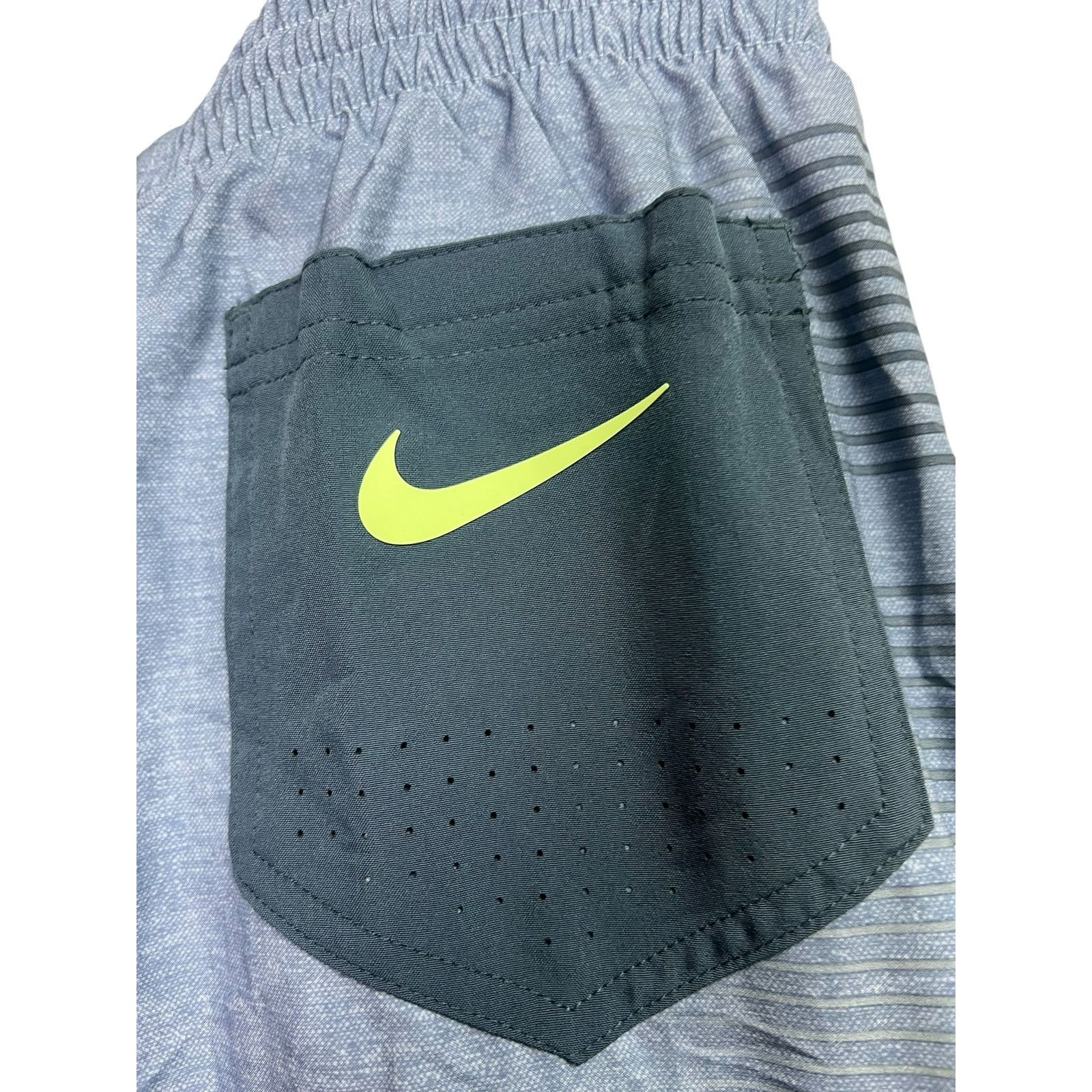 Nike Nike Men's JUST DO IT Vital Gray Stripe Swim Shorts Small Size US 30 / EU 46 - 9 Thumbnail