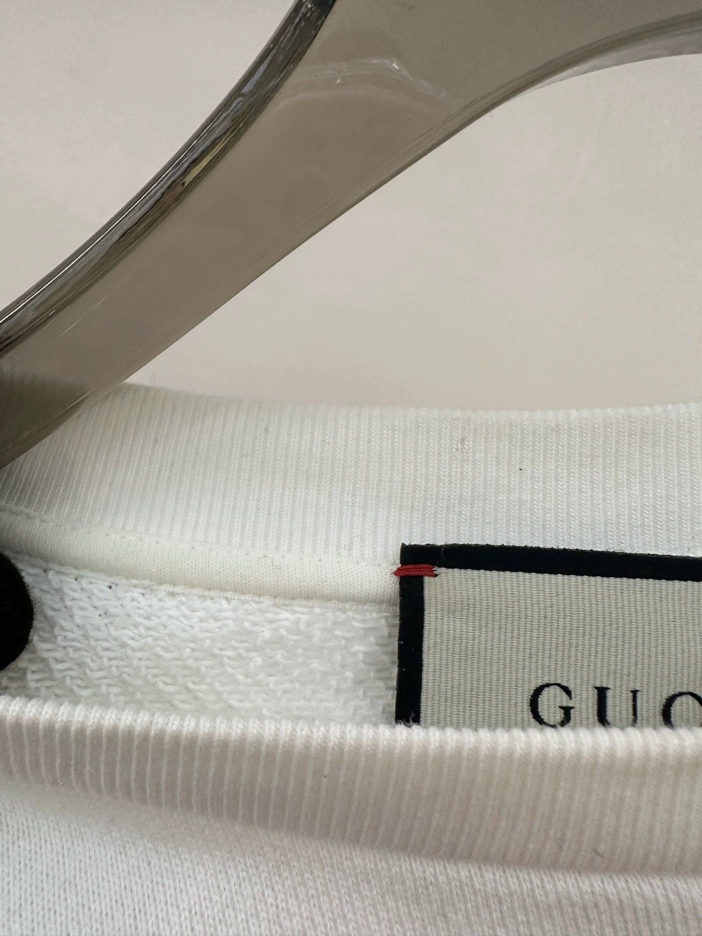 Gucci Gucci white print sweatshirt S used stained yellowed Size US S / EU 44-46 / 1 - 7 Thumbnail