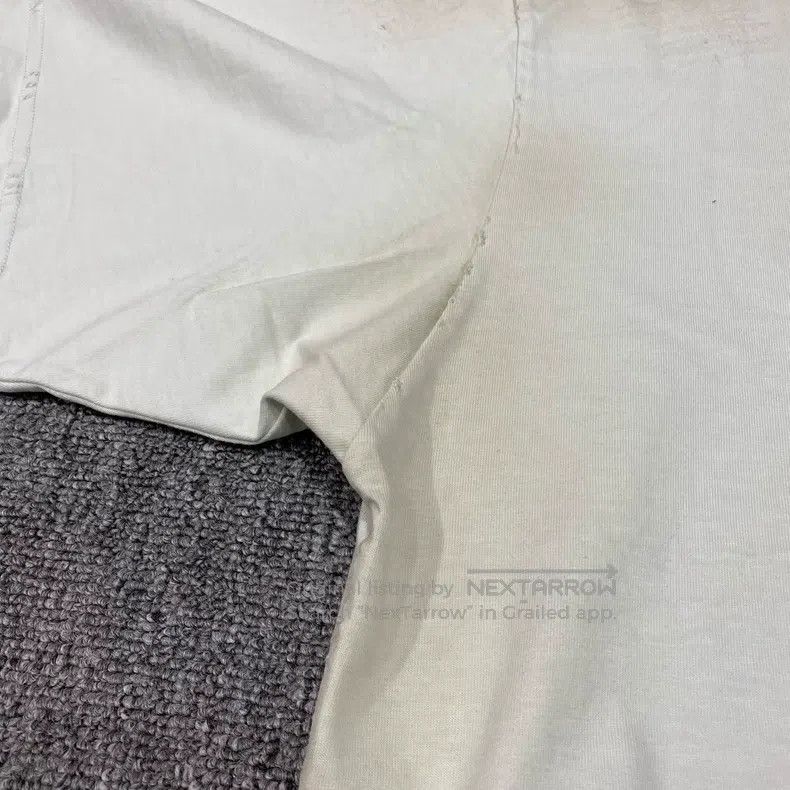 Balenciaga Balenciaga Off-White Destroyed Bitcoin Double B Short Slee Size US M / EU 48-50 / 2 - 9 Thumbnail