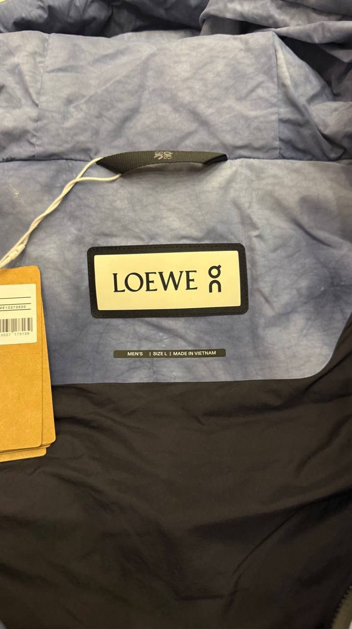 Loewe × On Loewe x On Blue Multicolor Puffer Vest Size L Size US L / EU 52-54 / 3 - 6 Thumbnail