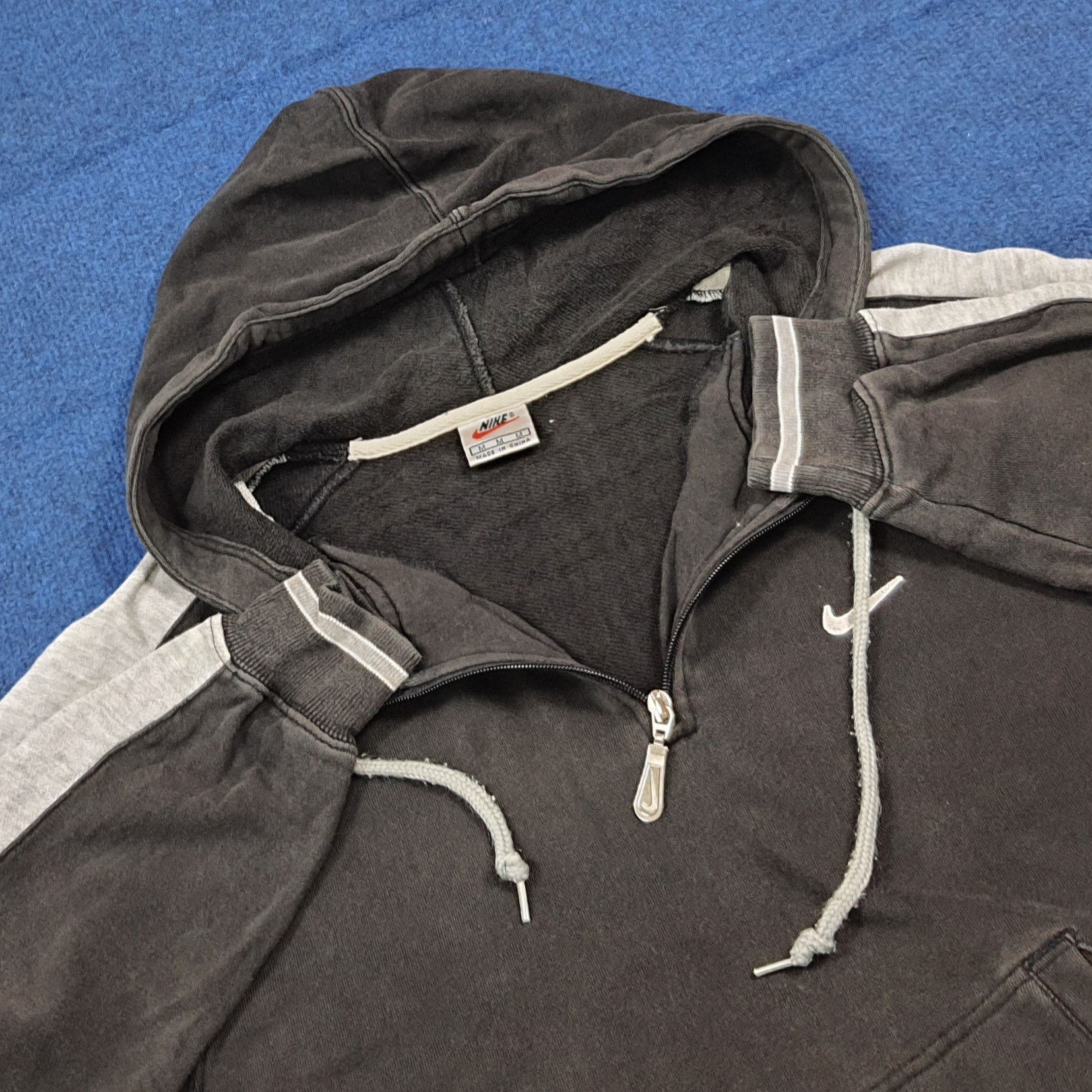 Nike Vintage Nike Hoodie 1/4 Zip Sweatshirt Streetwear C288N25 Size US M / EU 48-50 / 2 - 5 Thumbnail
