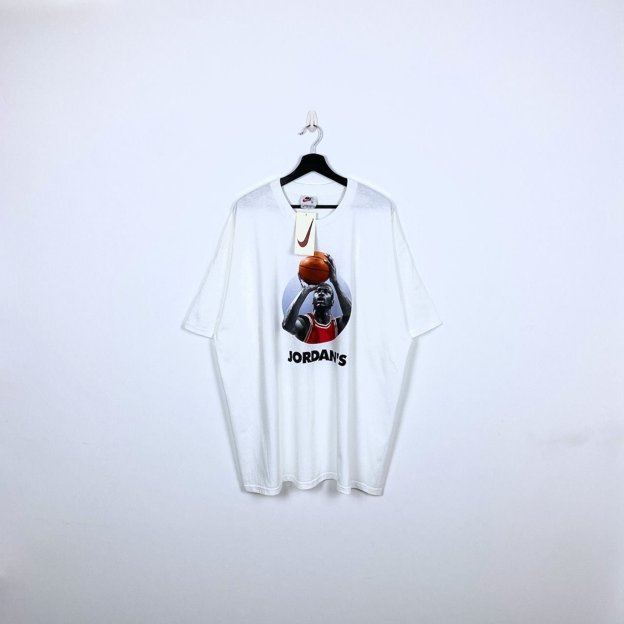 Vintage VINTAGE 1995 NIKE JORDAN'S BACK NUMBER 45 TEE Size US XXL / EU 58 / 5 - 1 Thumbnail