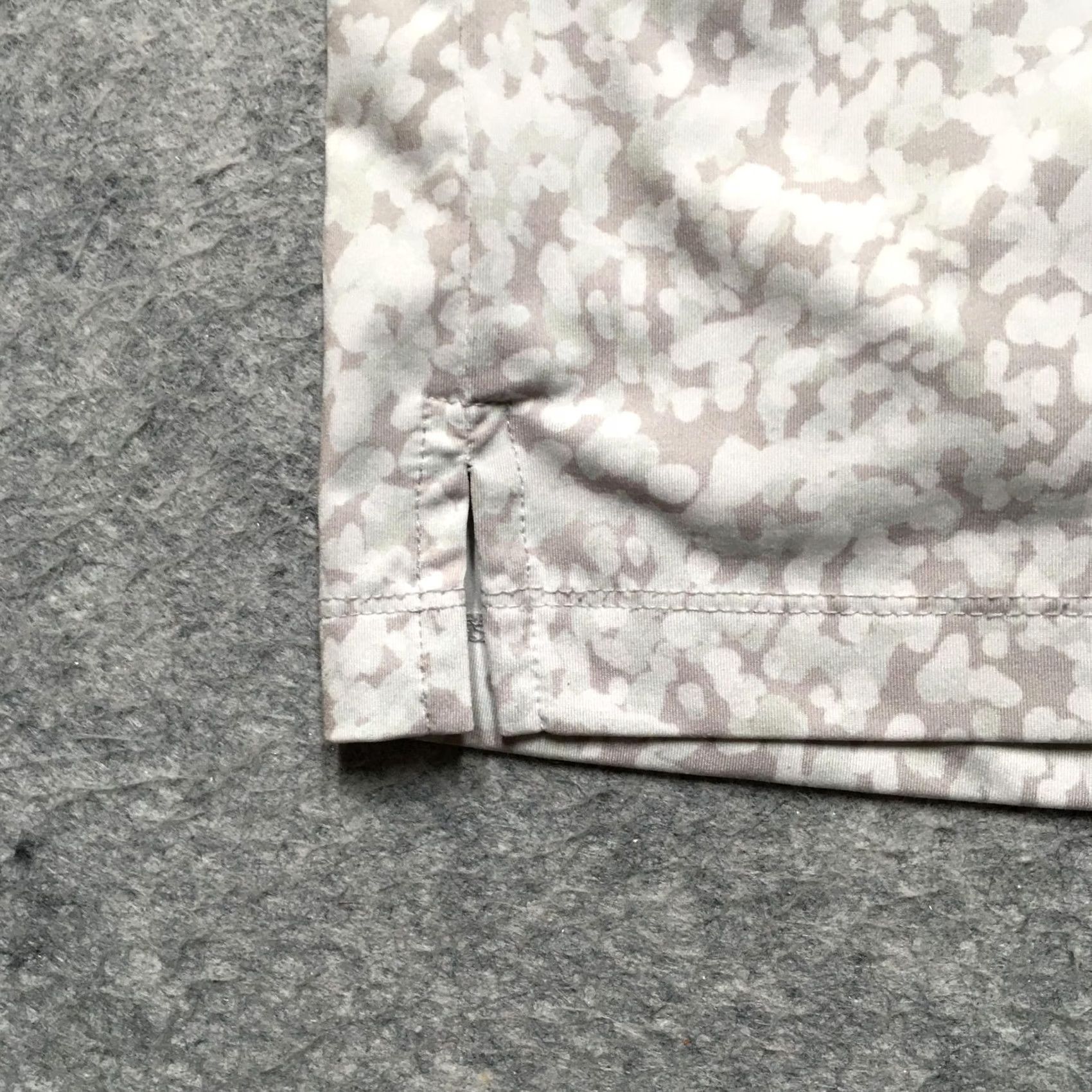 Vintage Bad Birdie Polo Shirt Mens XL Gray Camo Short Sleeve Performance Golf Stretch Polo Shirt Style XL Mens Gray Camouflage Sports Shirt Size US XL / EU 56 / 4 - 2 Thumbnail