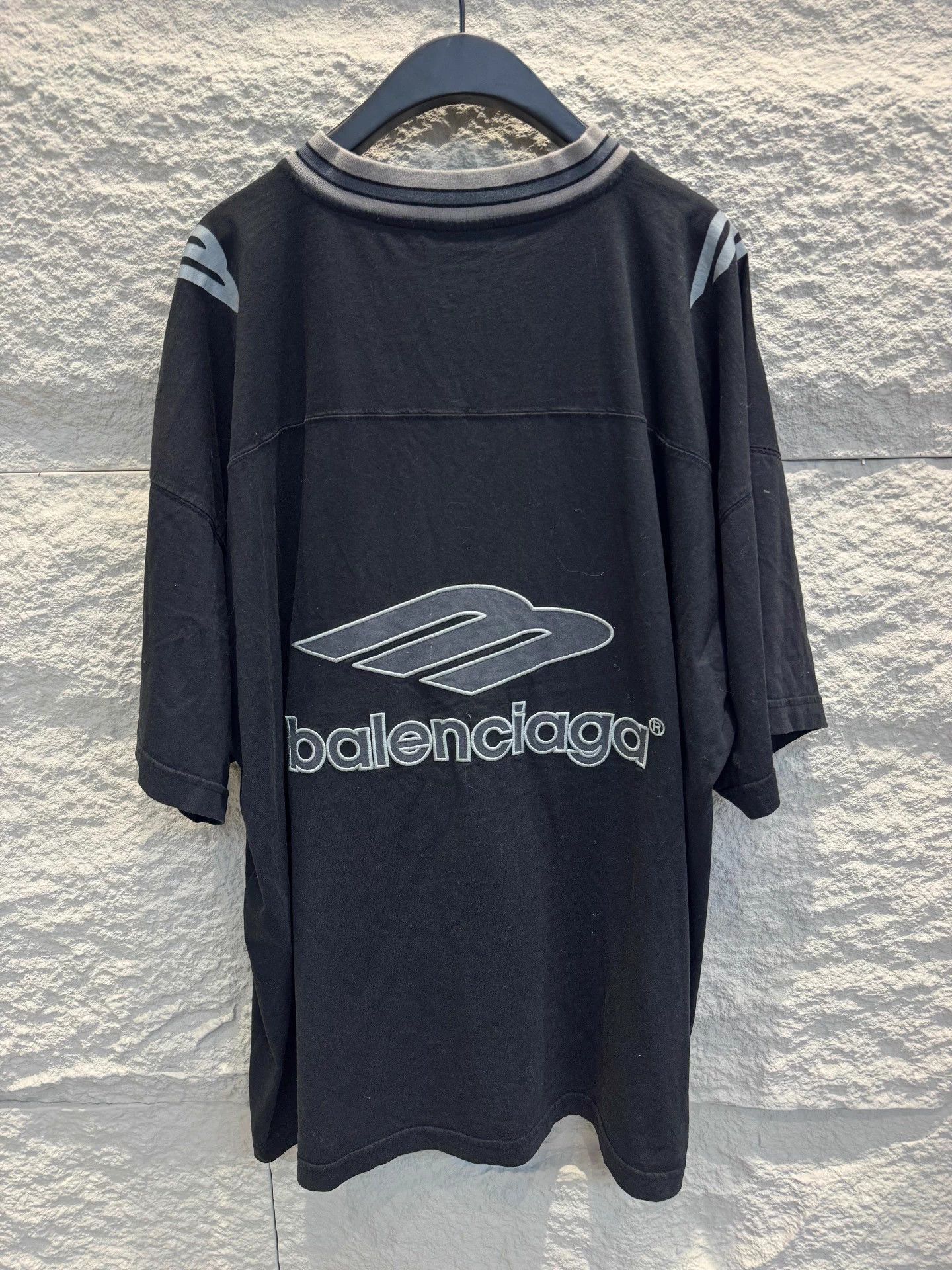 Balenciaga Balenciaga 25FW 3B Football V-neck SS Tee Black XL Size US XL / EU 56 / 4 - 5 Thumbnail