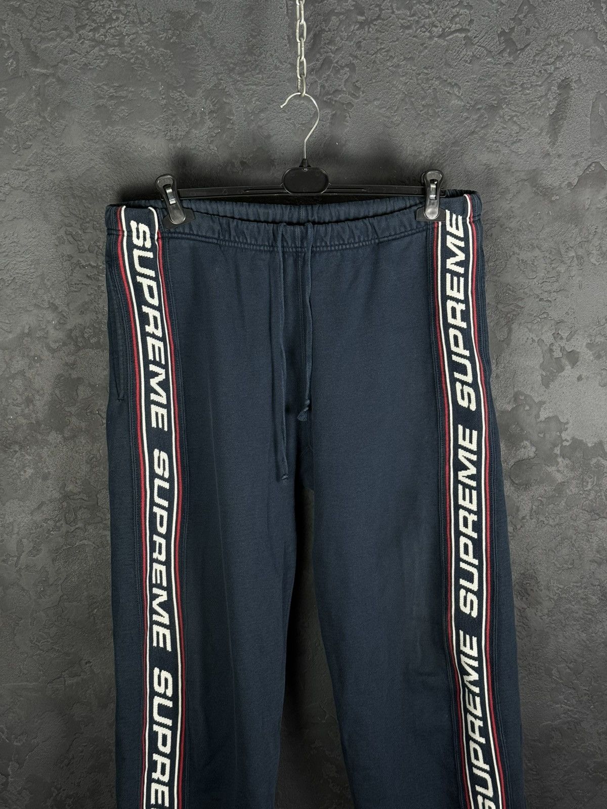 Supreme Supreme Text Rib Sweatpant Size XL Size US 37 - 2 Thumbnail