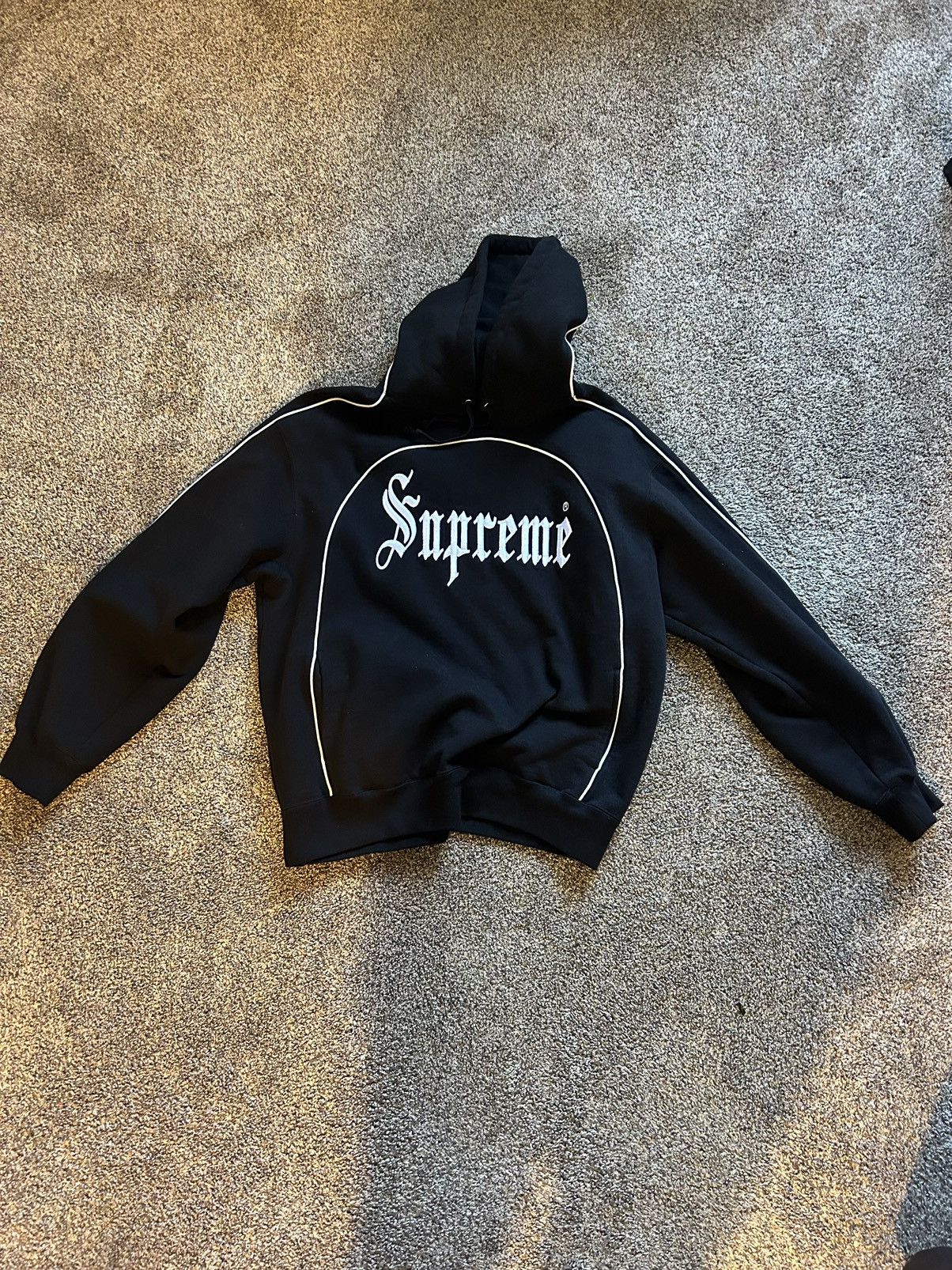 Supreme Supreme Curve Piping Hooded Sweatshirt Size US M / EU 48-50 / 2 - 1 Thumbnail