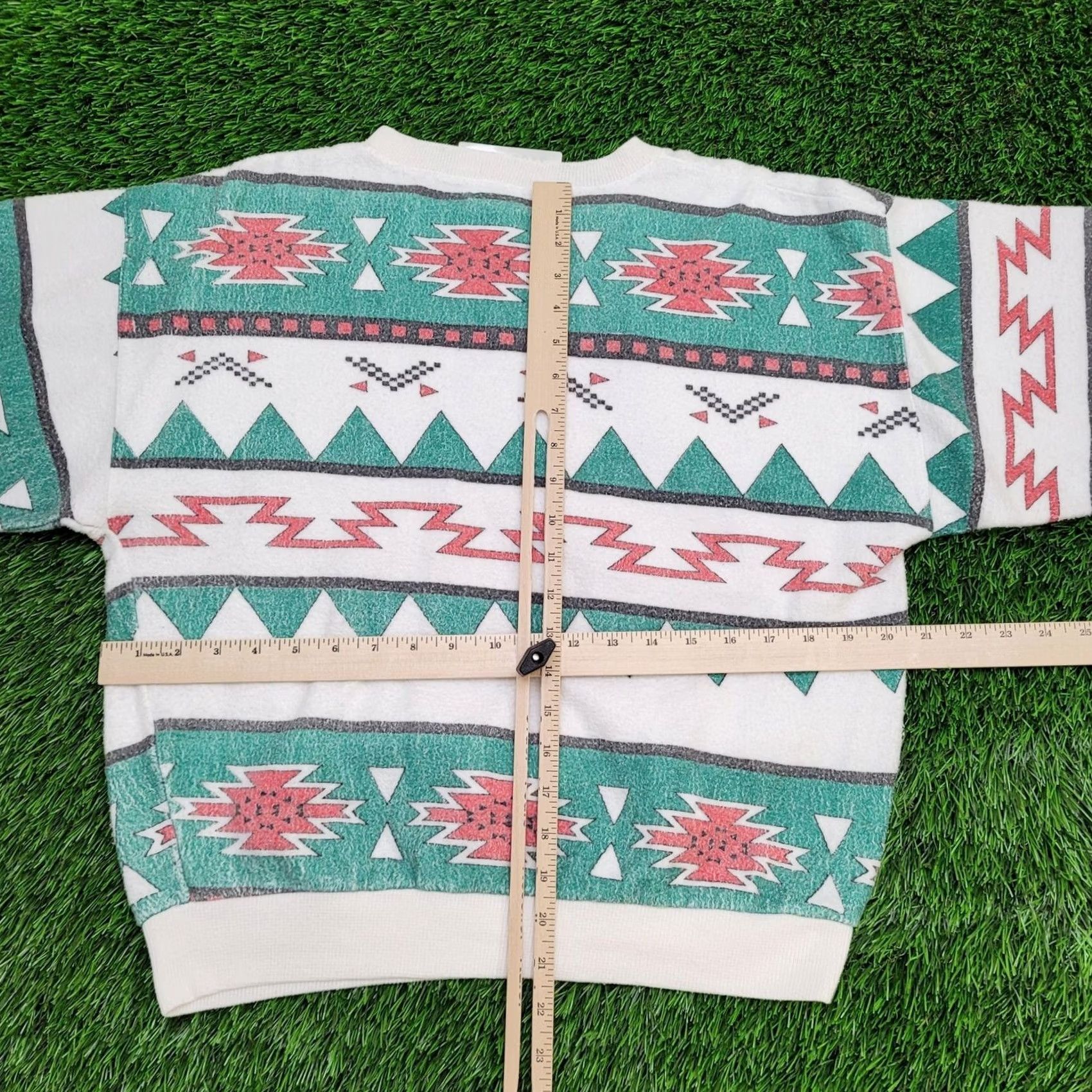Bugle Boy VINTAGE Native-American Sweatshirt Womens Medium 20x21 Green Size M / US 6-8 / IT 42-44 - 4 Thumbnail