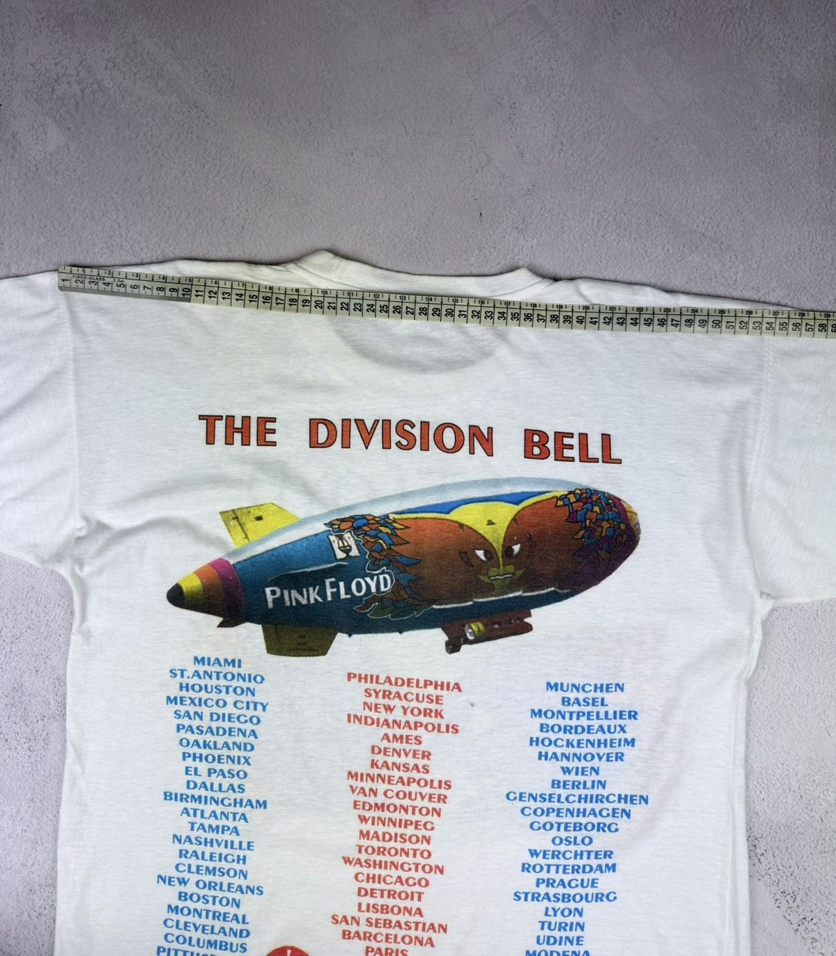 Pink Floyd Rare! Pink Floyd 'The Division Bell Tour Europe 1994 T-shirt Size US L / EU 52-54 / 3 - 20 Thumbnail