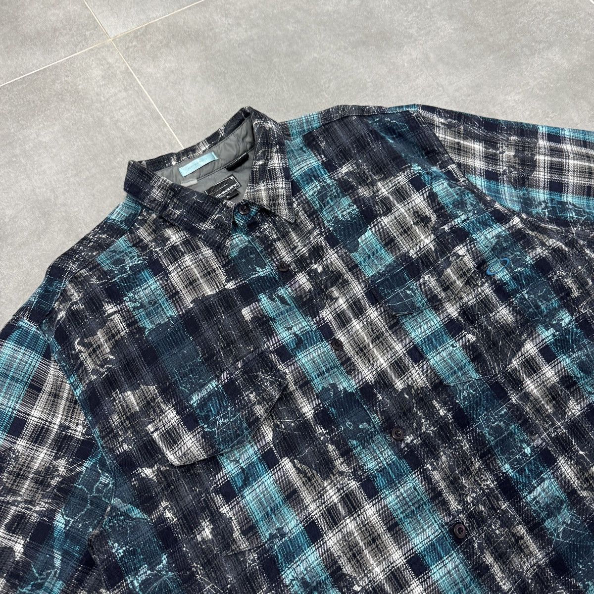 Oakley Oakley Insulated Button Overshirt Jacket Men Size L Size US L / EU 52-54 / 3 - 5 Thumbnail