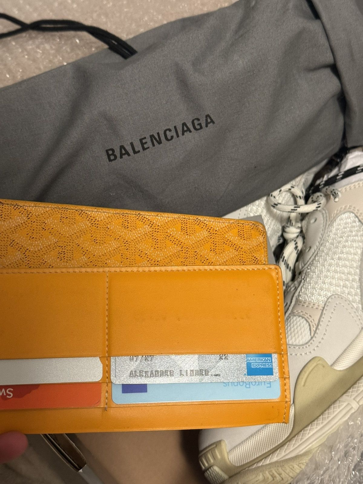 Balenciaga Balenciaga Triple S Cream White 43 Size US 9 / EU 42 - 12 Thumbnail