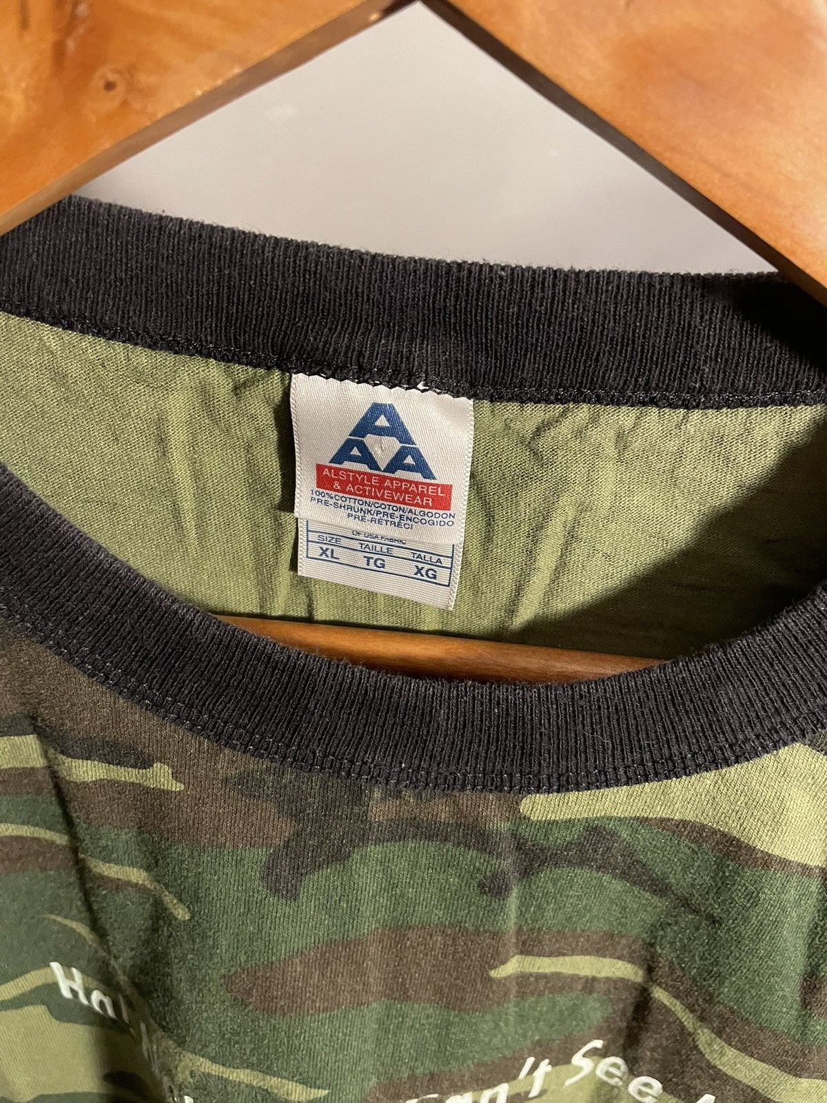 Vintage Y2K Camo print “Now You Can’t See Me” short sleeve t shirt Size US XL / EU 56 / 4 - 2 Thumbnail