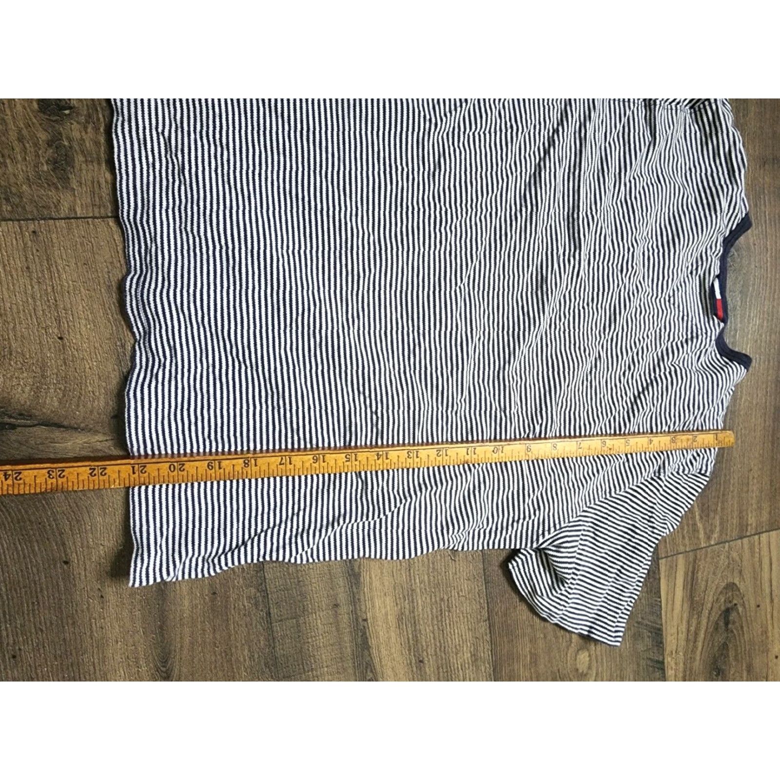 Tommy Hilfiger VINTAGE Tommy Hilfiger T-Shirt Shirt Women L Blue Striped 90s Flag Logo Casual, Cotton, Short Sleeve Size L / US 10 / IT 46 - 3 Thumbnail