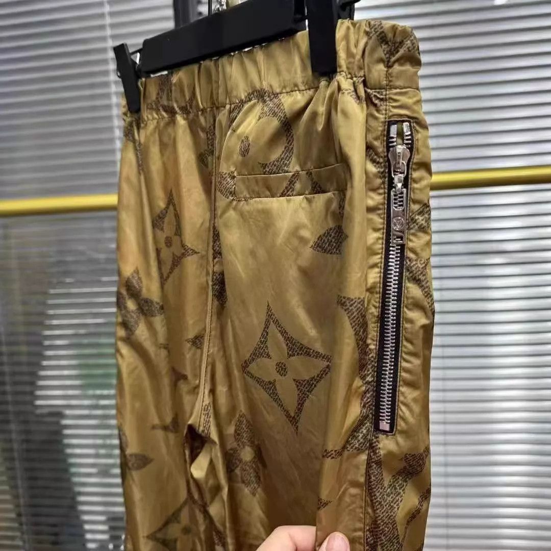 Louis Vuitton LV Monogram 99 New 34 Pants Size 25" / US 0 / IT 36 - 4 Thumbnail