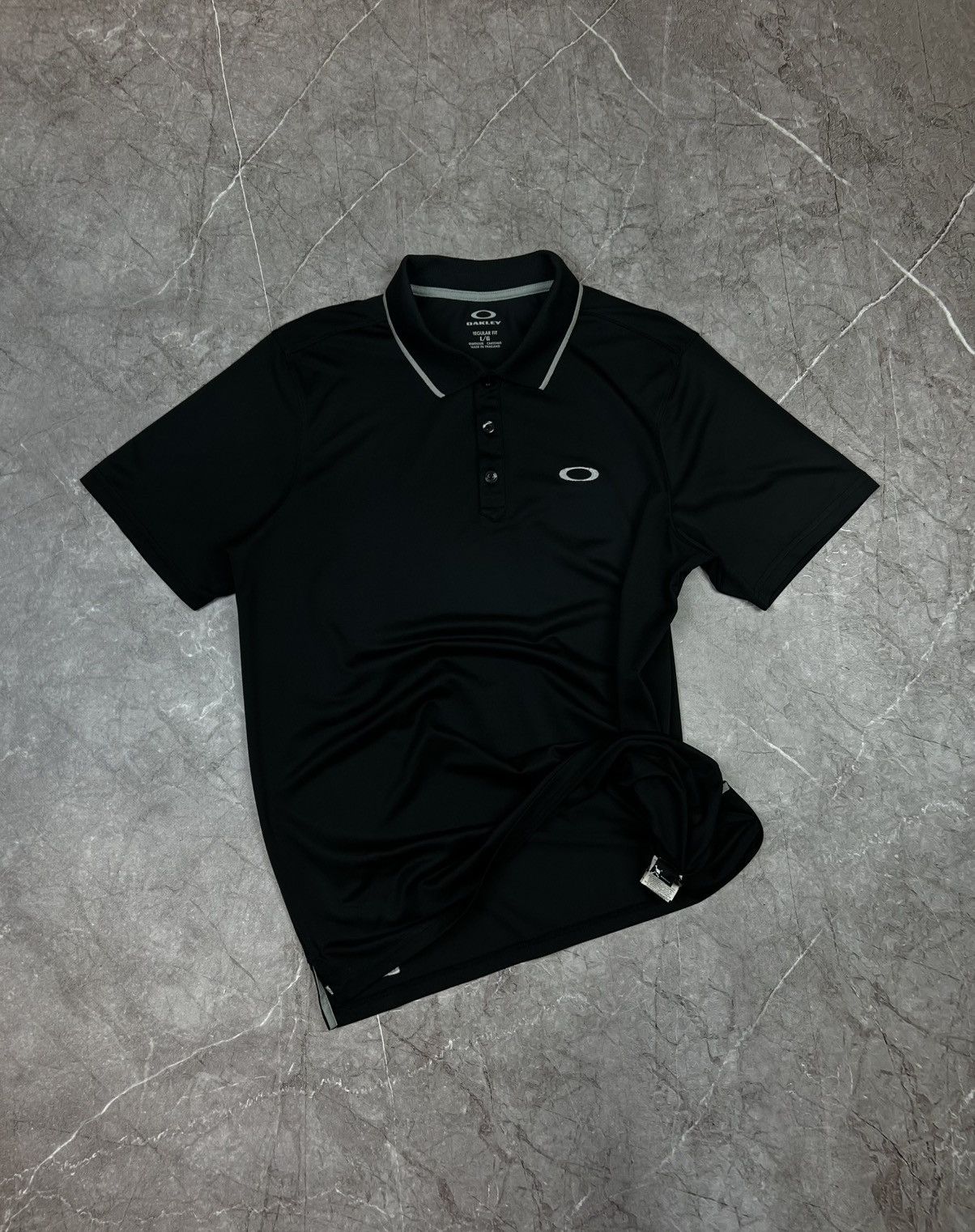 Oakley 🇺🇸Vintage Oakley Polo T-Shirt Rare Retro Hype Y2K Size US L / EU 52-54 / 3 - 2 Thumbnail
