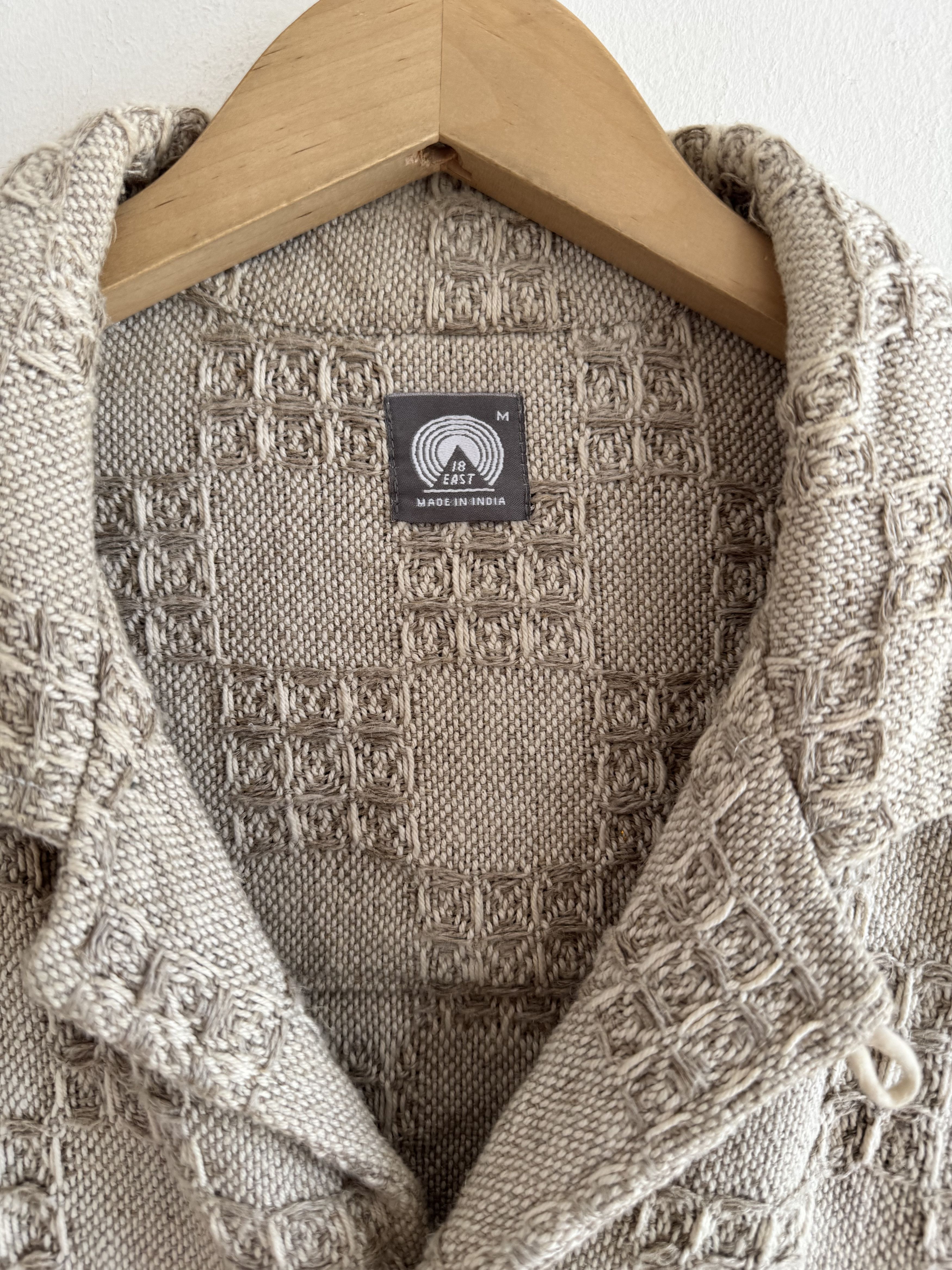 18 East 18 East Sam Shirt Jacket Natural Hand-Loomed Jacquard Size US M / EU 48-50 / 2 - 3 Thumbnail