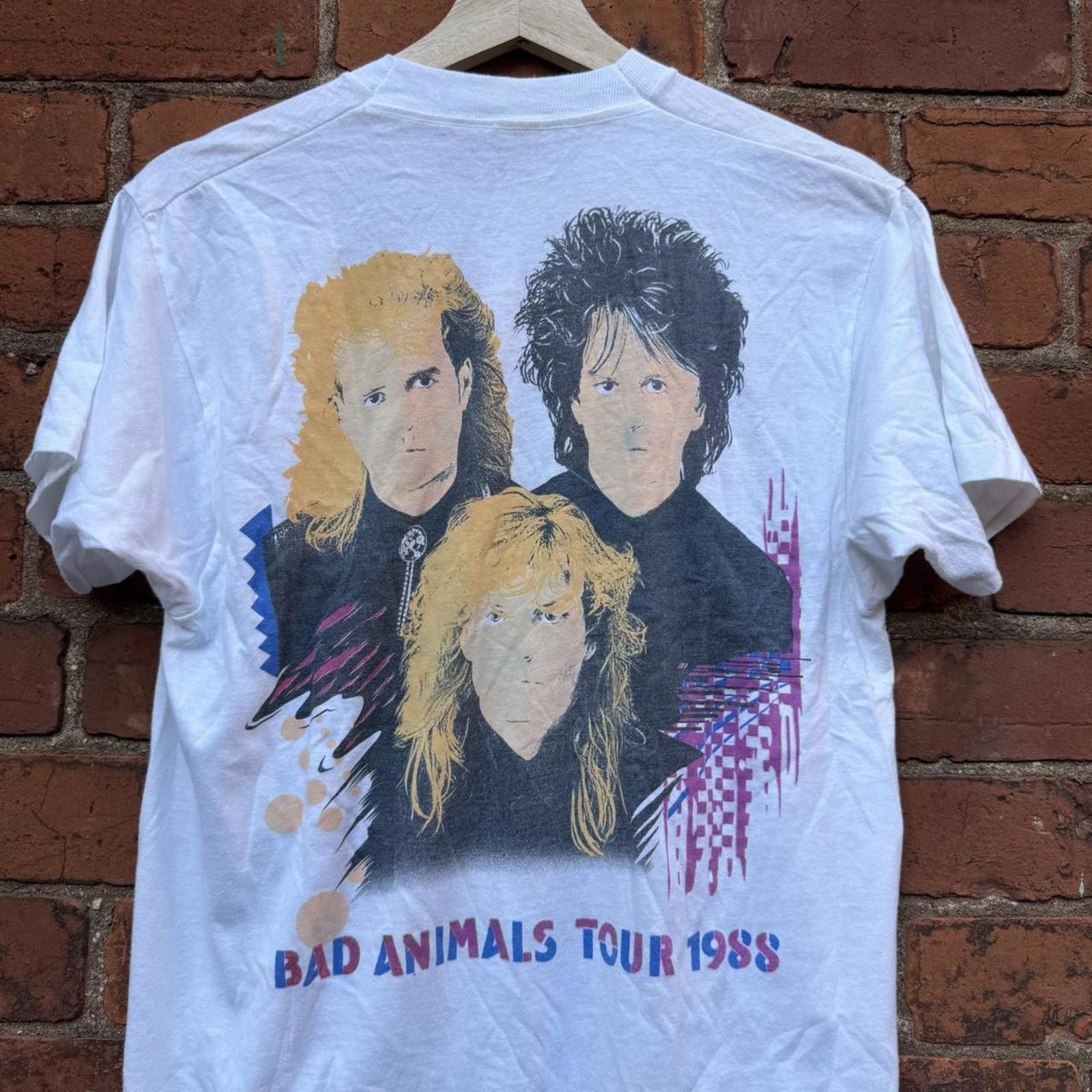 Other Vintage heart bad animals tour t shirt 1988 M/L Size US L / EU 52-54 / 3 - 6 Thumbnail
