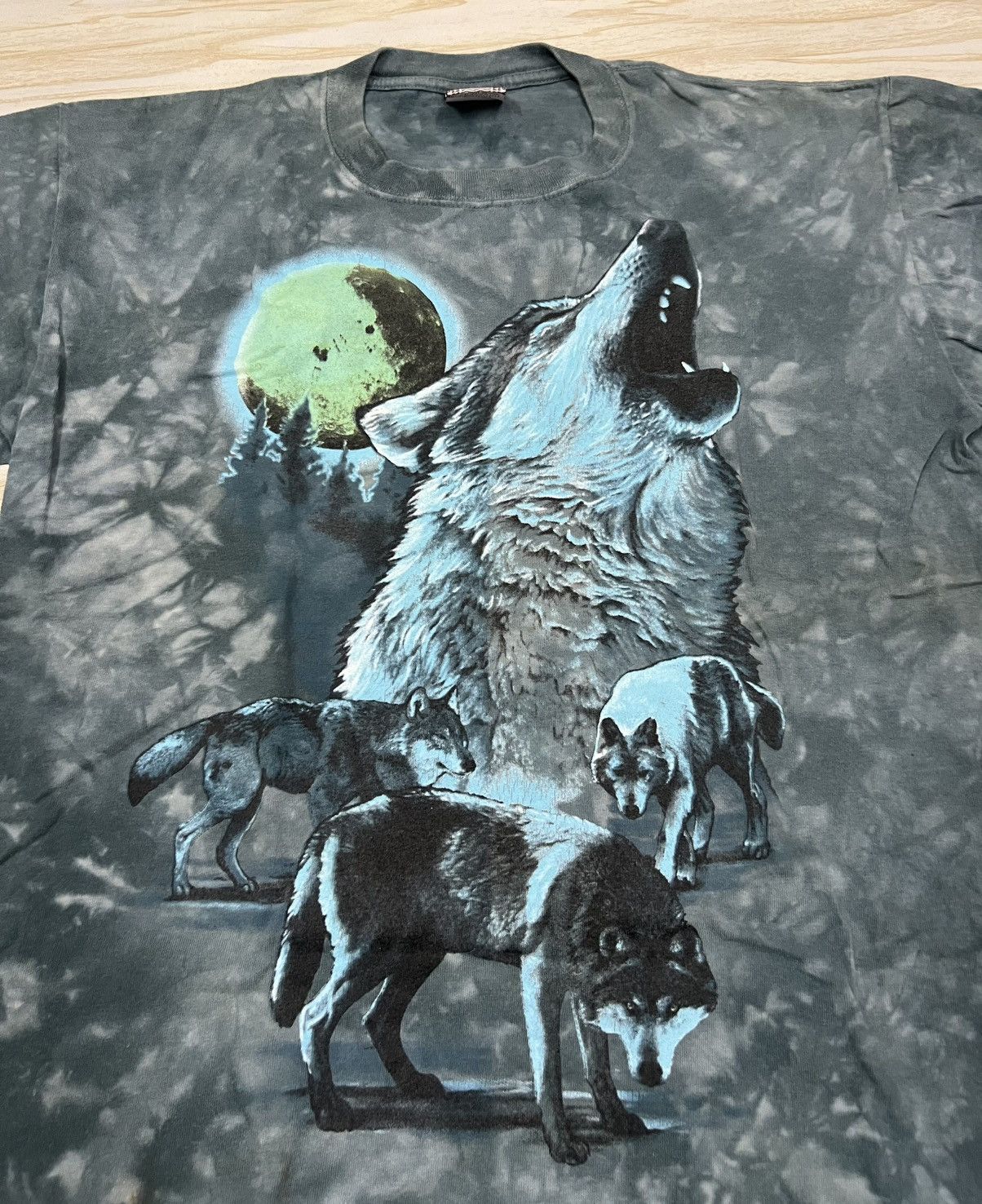 Vintage Vintage 00s Wolf Moon Tie Dye T-shirt Size US L / EU 52-54 / 3 - 2 Thumbnail