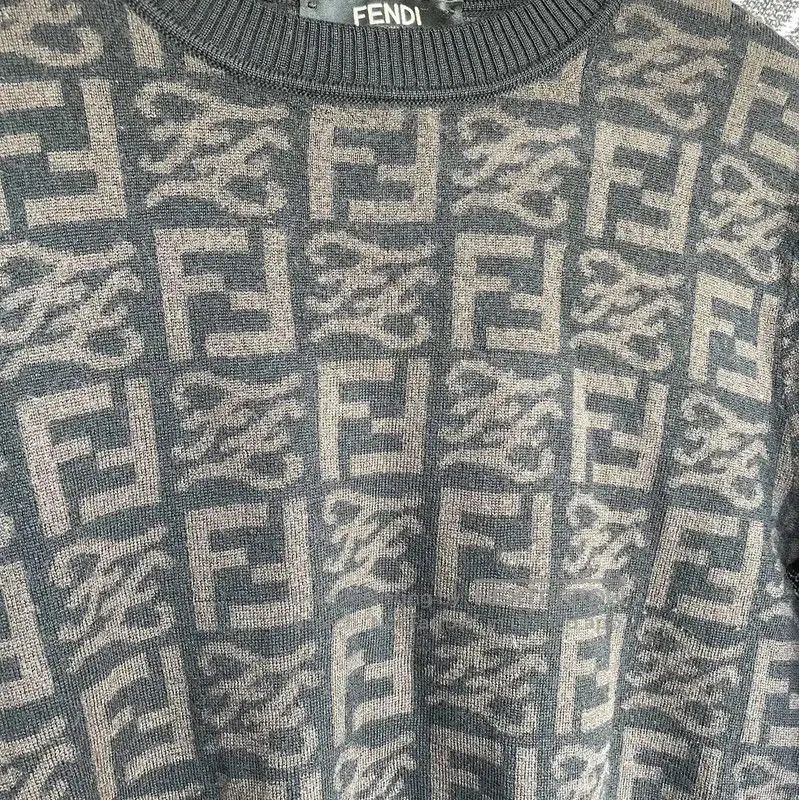 Fendi Fendi Women's Knit Sweater in Light Brown . Size M / US 6-8 / IT 42-44 - 3 Thumbnail