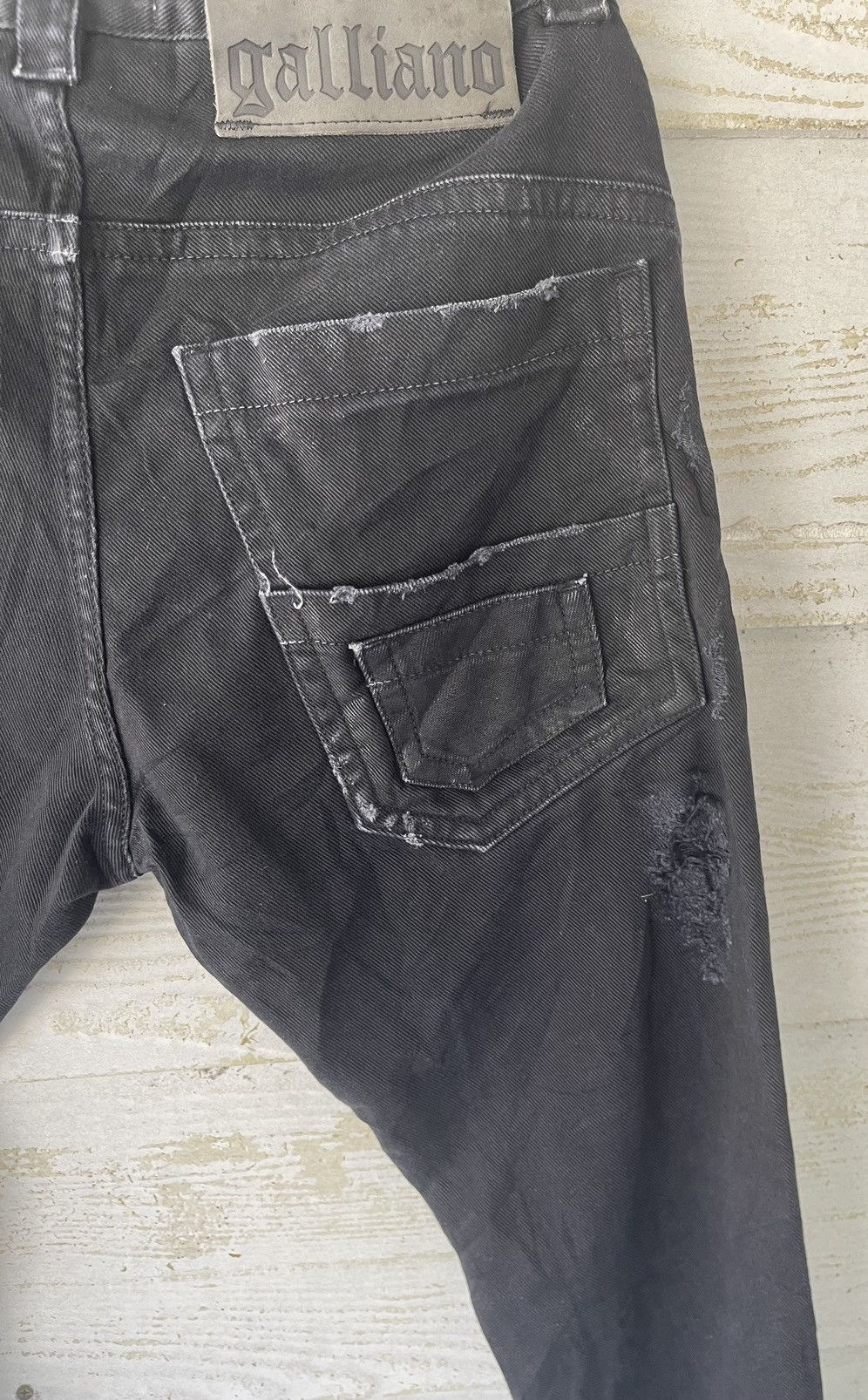 John Galliano 🔥RARE🔥JOHN GALLIANO DENIM DESTRESS BLACK ITALY Size US 31 - 12 Thumbnail