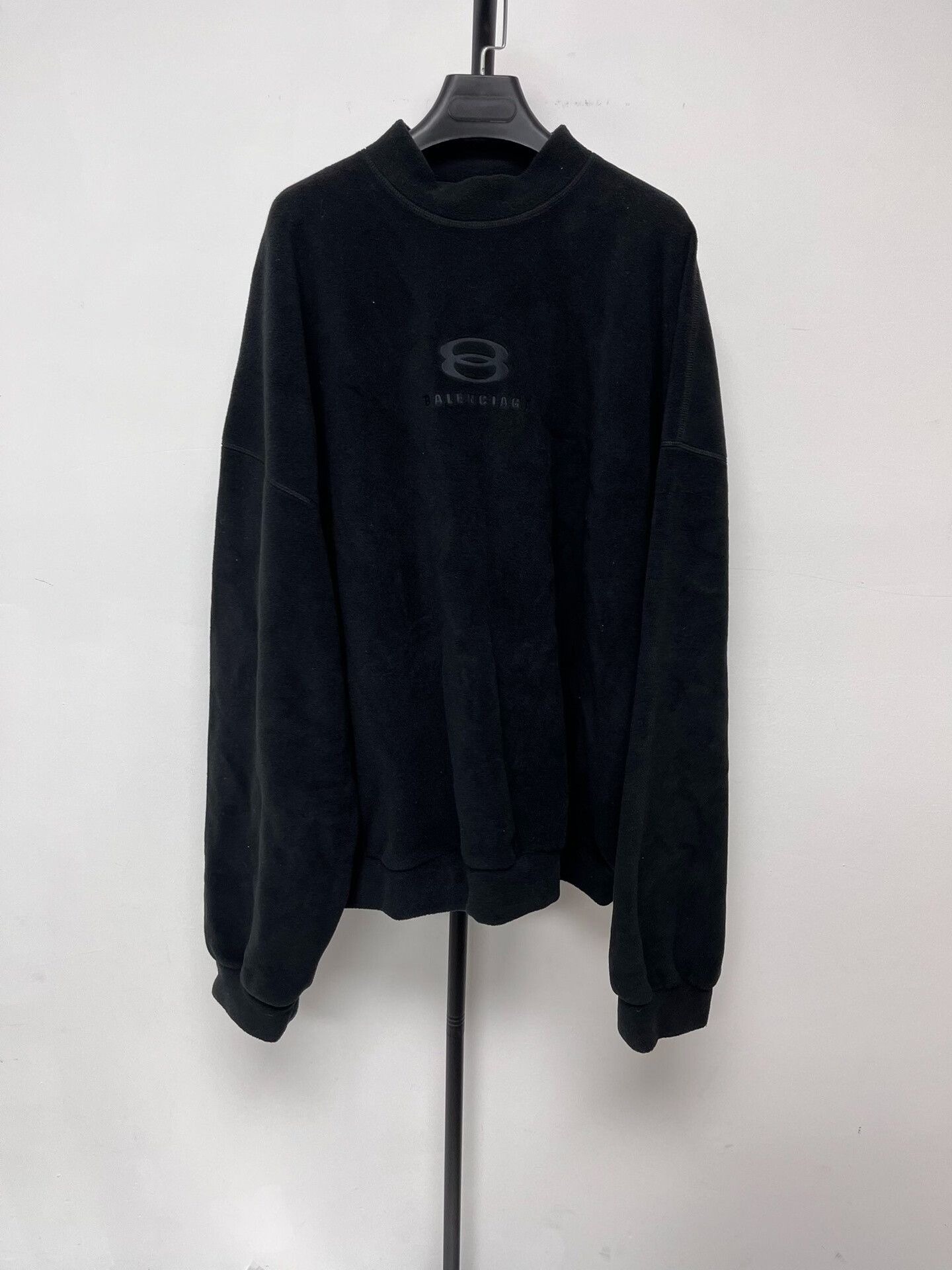 Balenciaga balenciaga black embroidered logo sweatshirt men Size US S / EU 44-46 / 1 - 1 Thumbnail