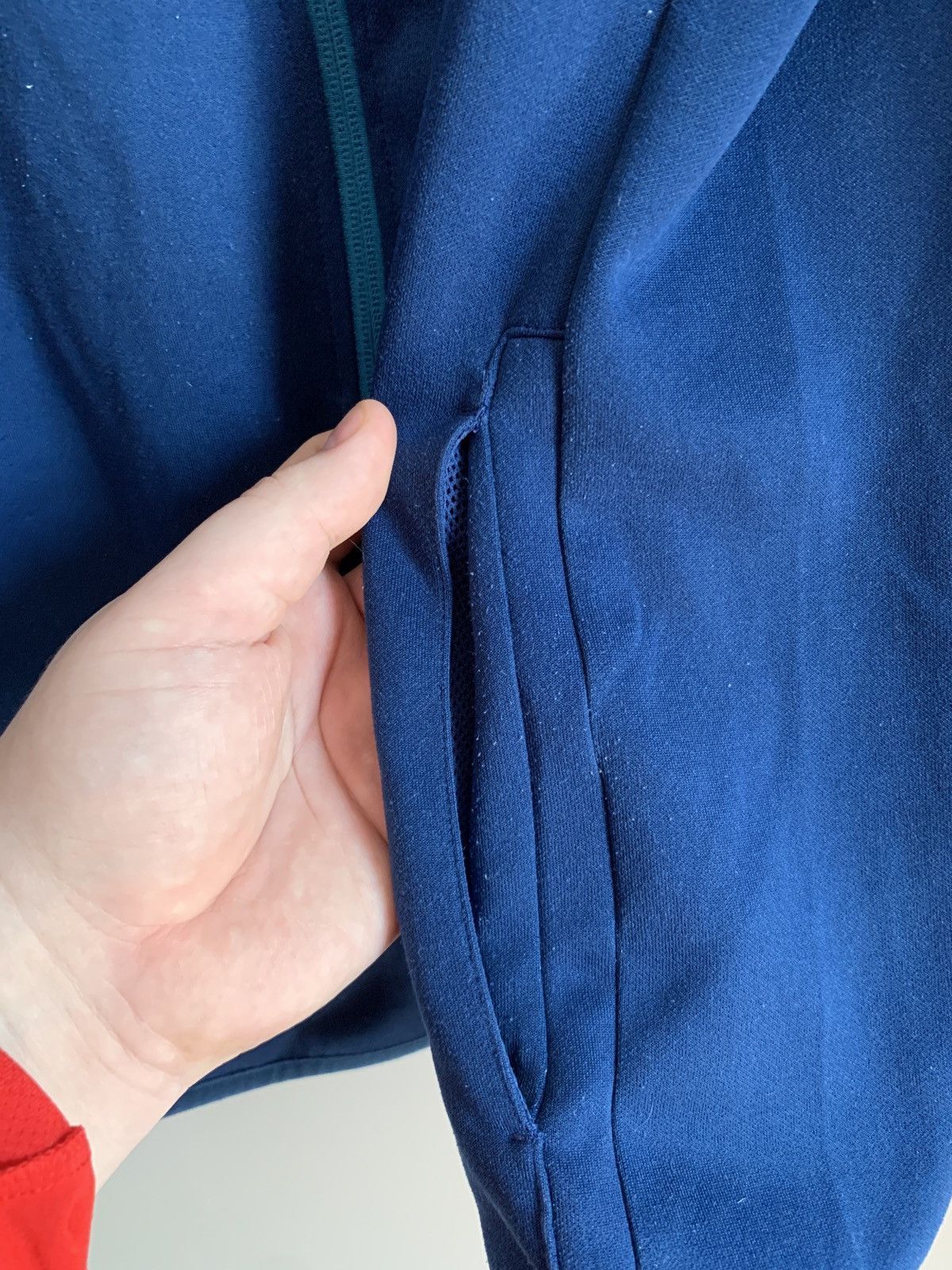 Umbro Linfield Full Zip Football Jacket Nike Soccer Size XL Size US XL / EU 56 / 4 - 9 Thumbnail