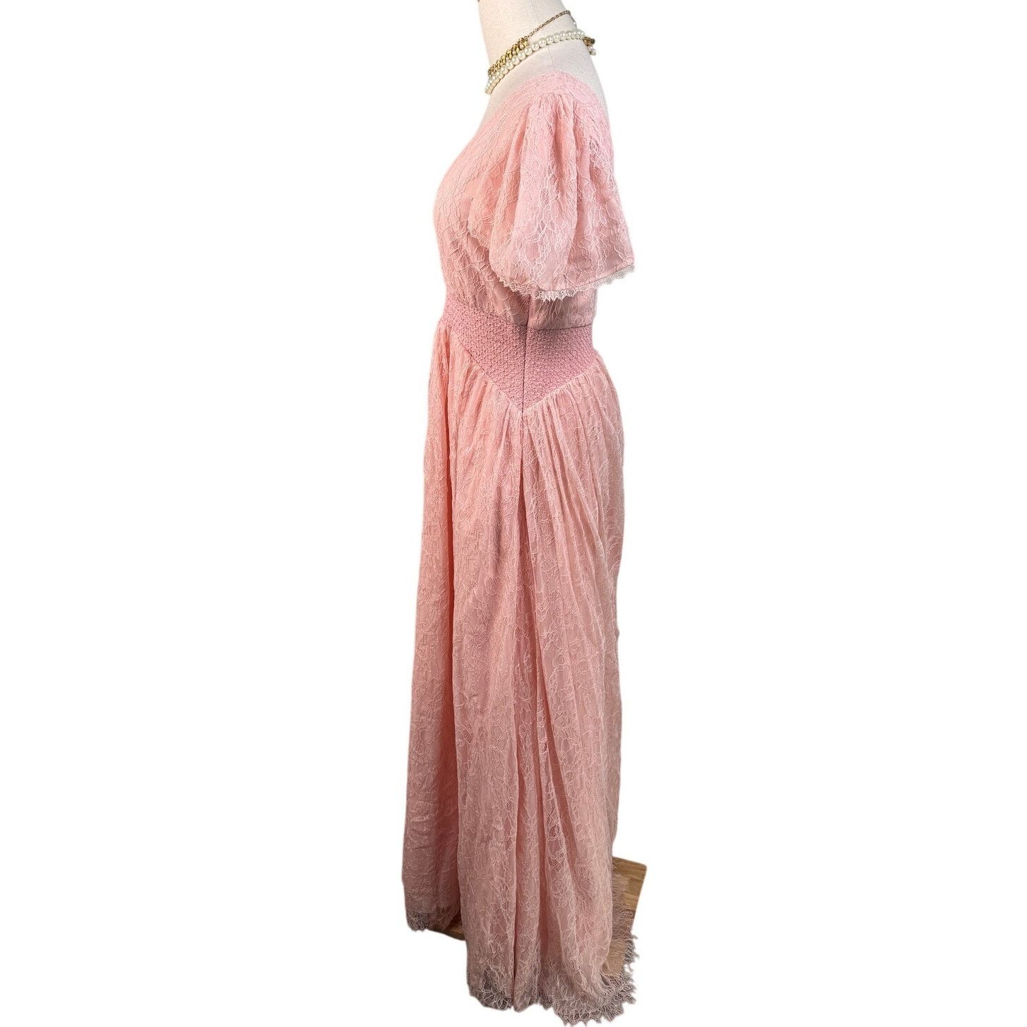 Alice + Olivia Alice + Olivia Charlsie Smocked Lace Maxi Dress Pink size 4 Size S / US 4 / IT 40 - 8 Thumbnail